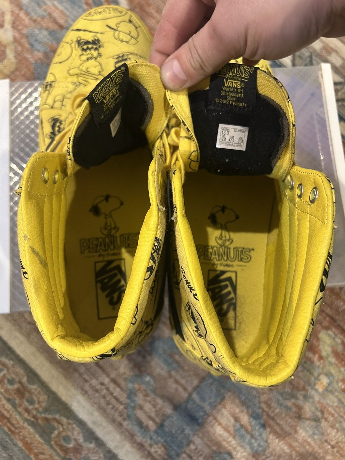 Peanuts × Vans Vans x Peanuts Charlie Brown Sk8-Hi Size US 13 / EU 46 - 2 Thumbnail