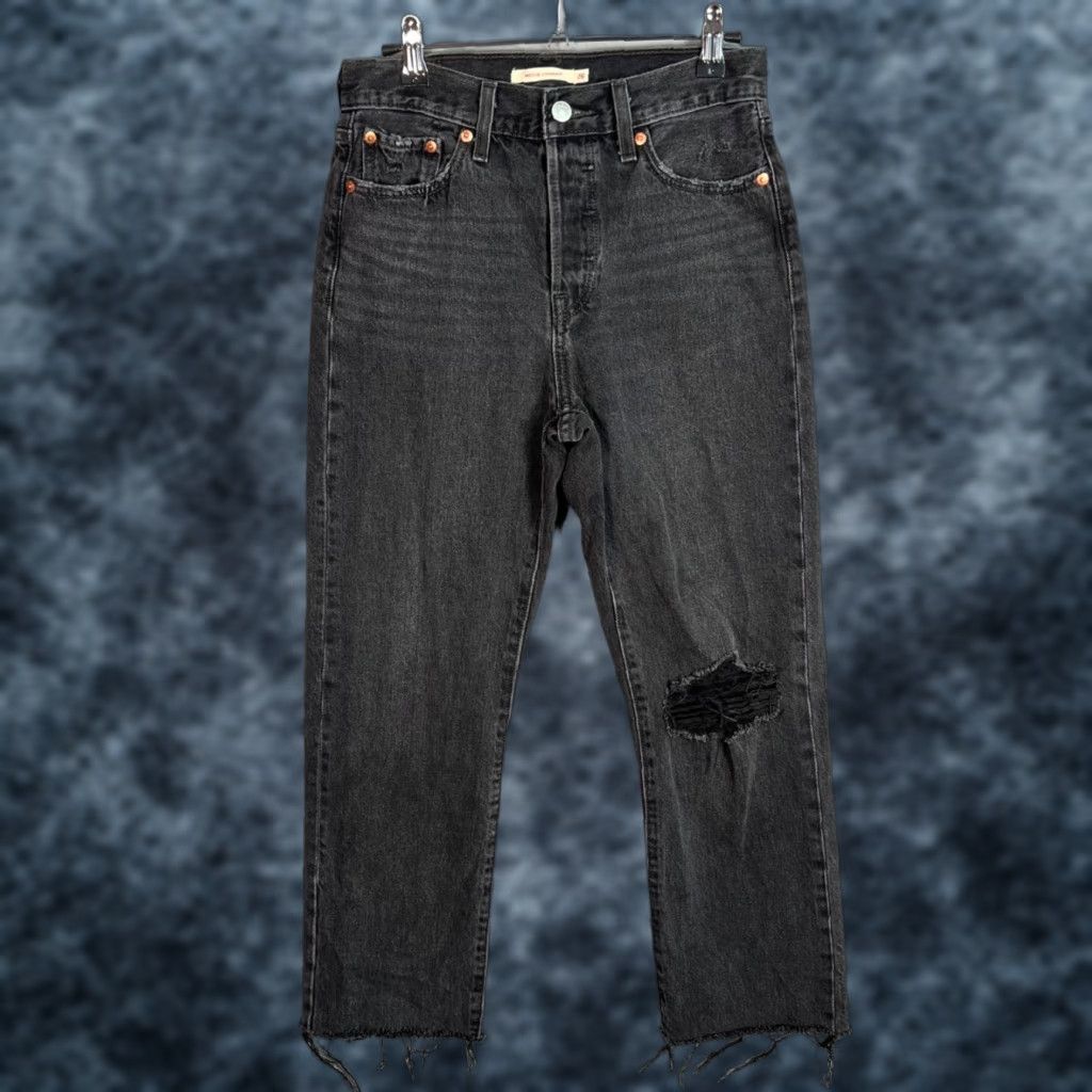 Levi's Levi's Womens Wedgie Straight Jeans Black Distressed 26 Classic Denim High Rise Adult Womens Next Day Ships Size 26" / US 2 / IT 38 - 1 Thumbnail