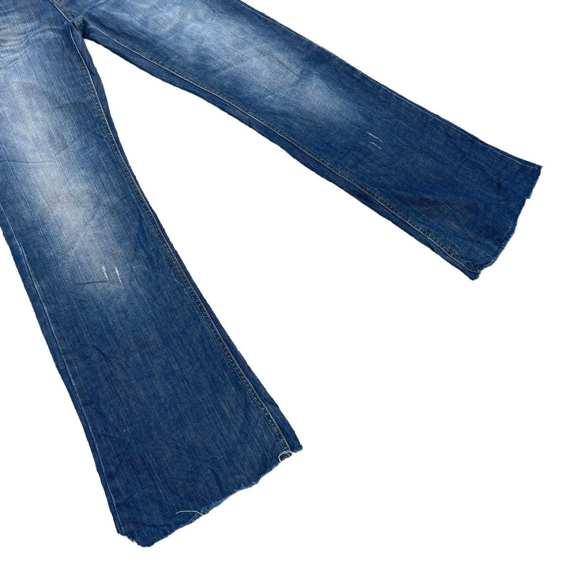 If Six Was Nine BAB 109 DISTRESSED FLARE DENIM PANTS Size 29" - 4 Thumbnail