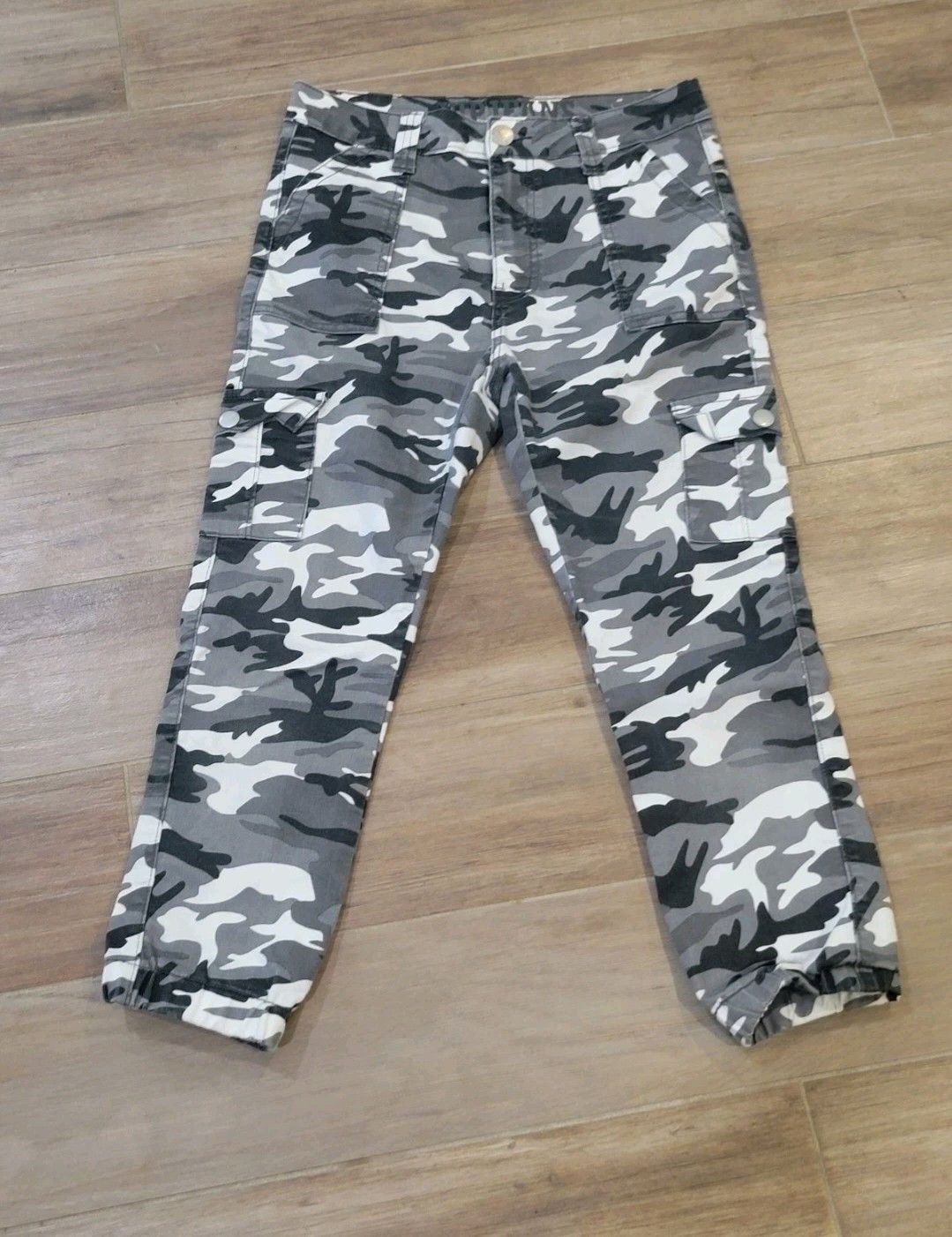 Vintage VIP Jeans Camo Pants Cargo Crop Stretchy 9/29 Size 29" - 1 Thumbnail