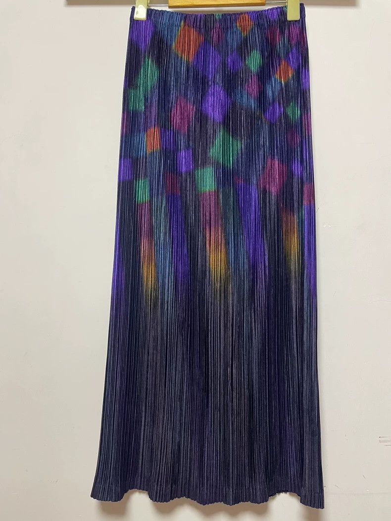 Issey Miyake ISSEY MIYAKE Pleats Please Gradient Skirt - dmc Size US 30 / EU 46 - 1 Thumbnail