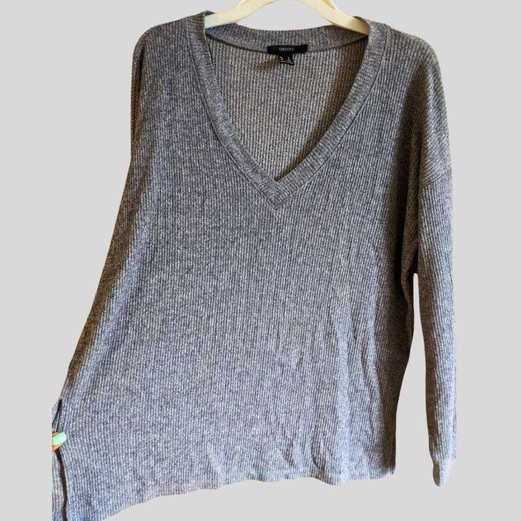 Forever 21 Forever 21 Gray Ribbed V-Neck Sweater Women’s M Long Sleeve Size M / US 6-8 / IT 42-44 - 4 Thumbnail