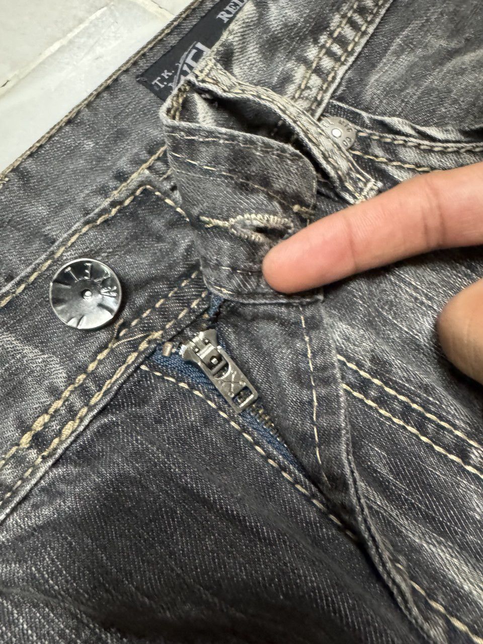 Japanese Brand BAGGY - Waist 37 Axel 🇯🇵 Mudwash Sick Style Distressed Jeans Size US 37 - 8 Thumbnail