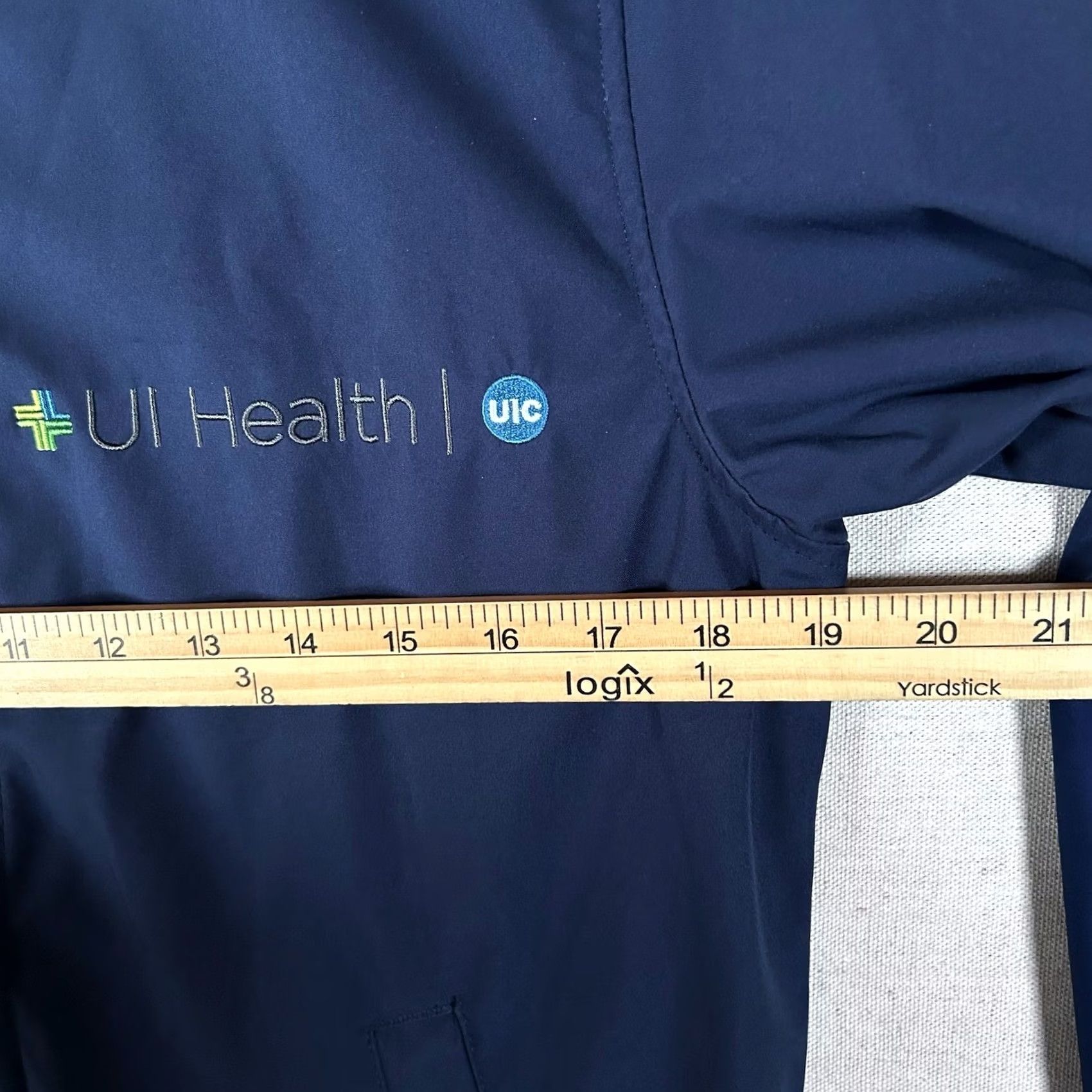 Vintage UI Health UIC Navy Blue Full Zip Softshell Jacket Mens S Polyester Coat Size US S / EU 44-46 / 1 - 2 Thumbnail