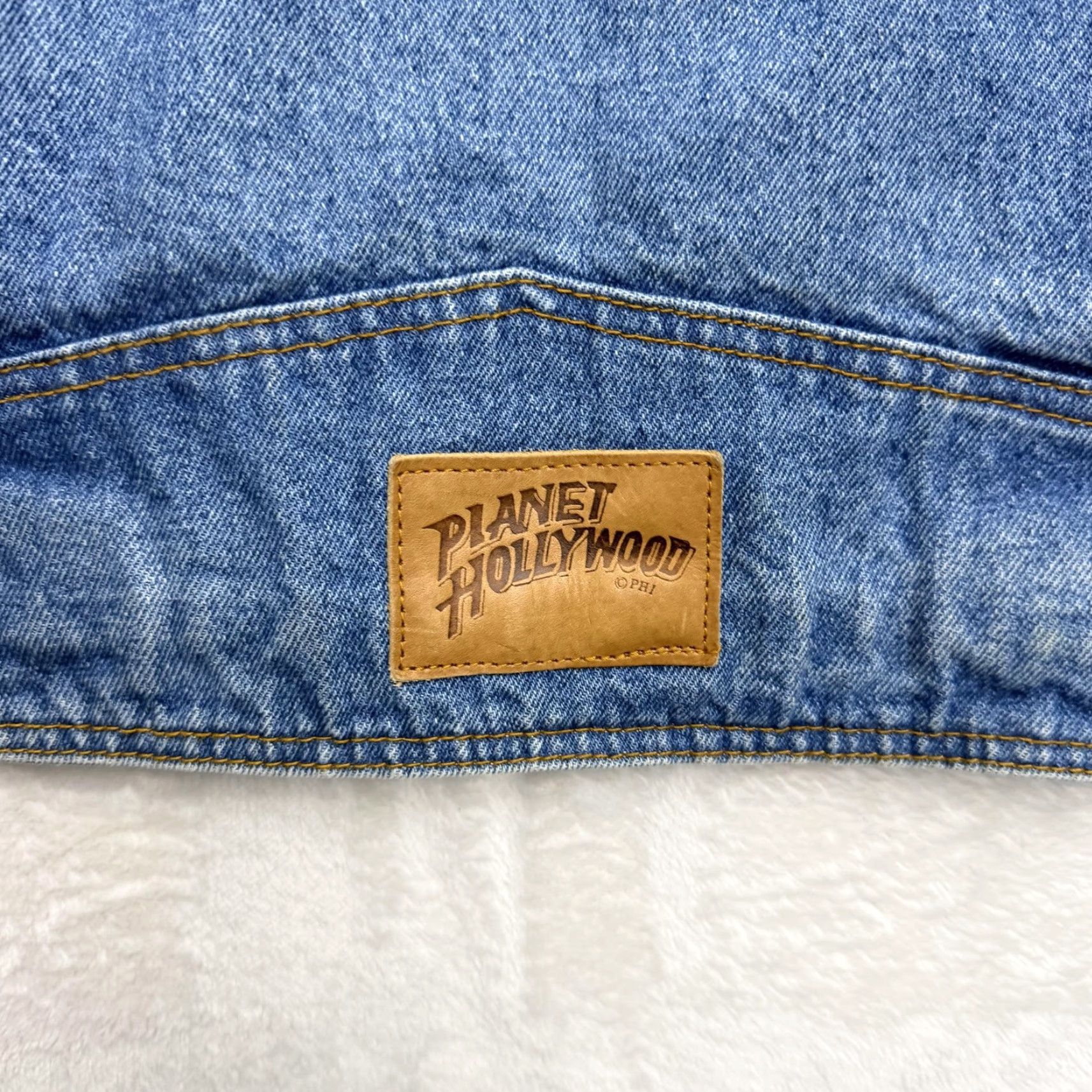 Planet Hollywood VINTAGE Planet Hollywood Jacket Mens XL Blue Denim Embroidered 90s City New York Bomber Jacket Size US XL / EU 56 / 4 - 7 Thumbnail