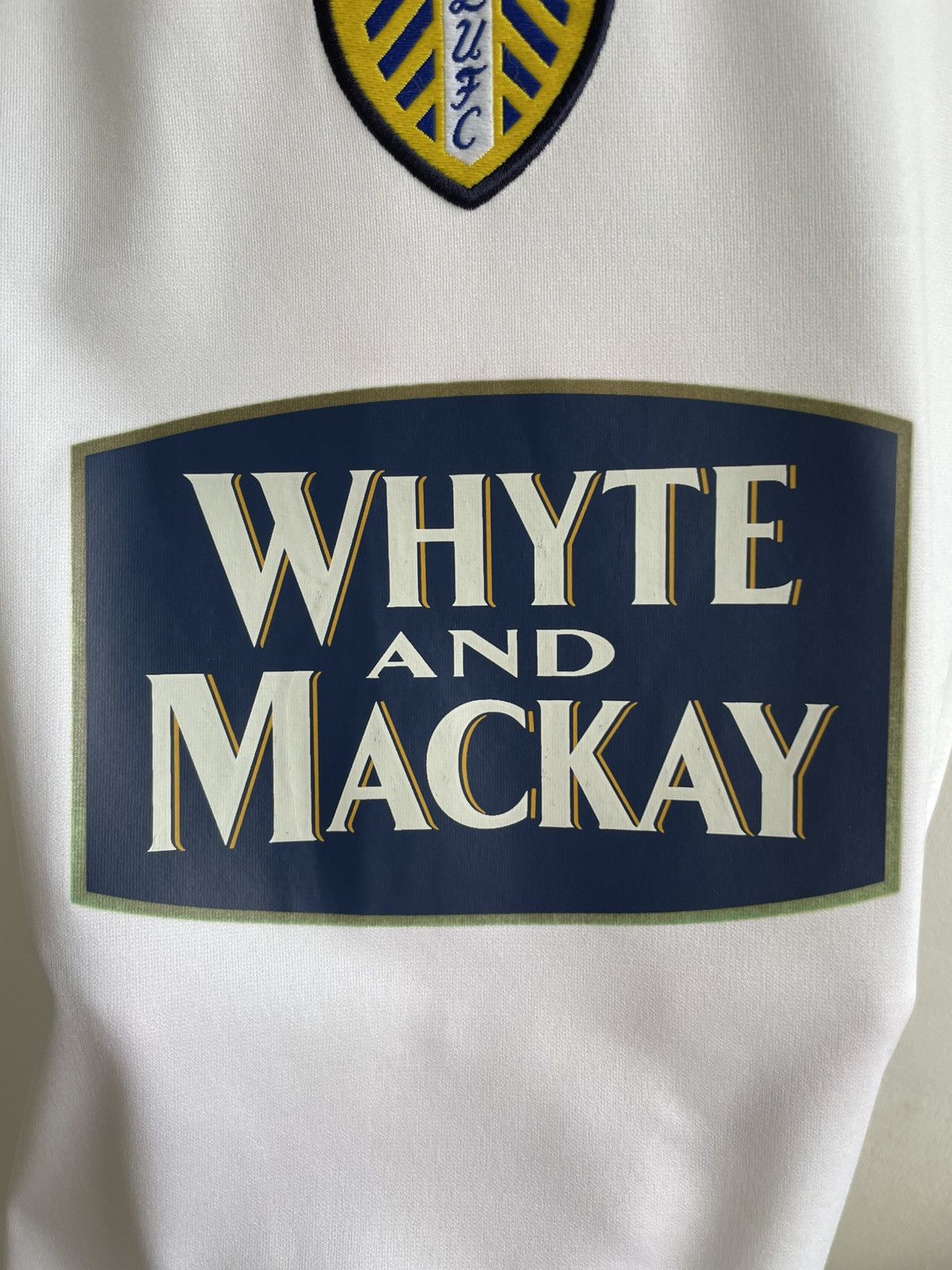 Vintage Leeds United 2004 2005 Football Shirt Soccer Jersey Diadora Size US M / EU 48-50 / 2 - 7 Thumbnail