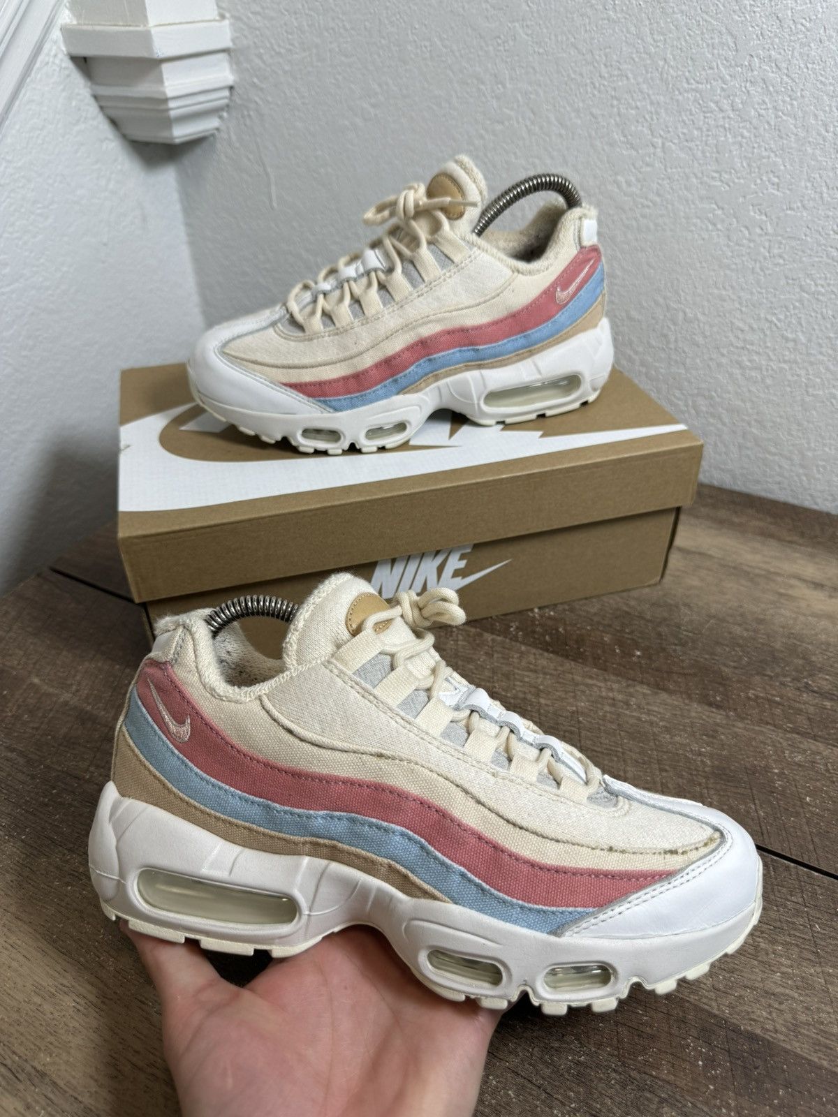 Nike Nike Air Max 95 Cream Red Blue Plant Pastel Canvas Women 7 Size US 7 / IT 37 - 1 Thumbnail
