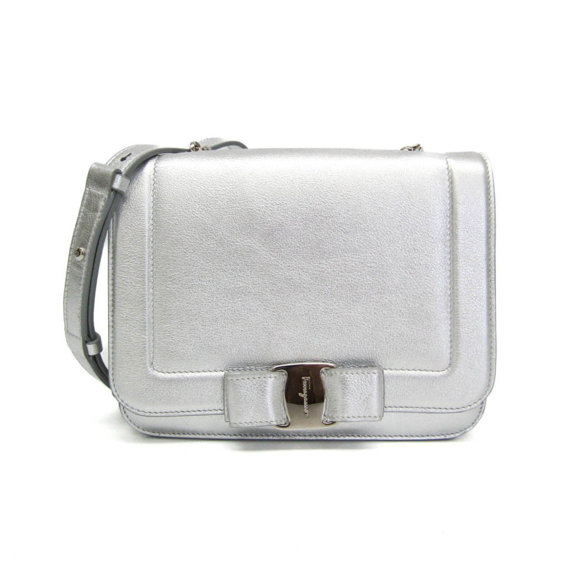 Salvatore Ferragamo Vara Silver Leather Shoulder Bag (Pre-Owned) Size ONE SIZE - 1 Thumbnail