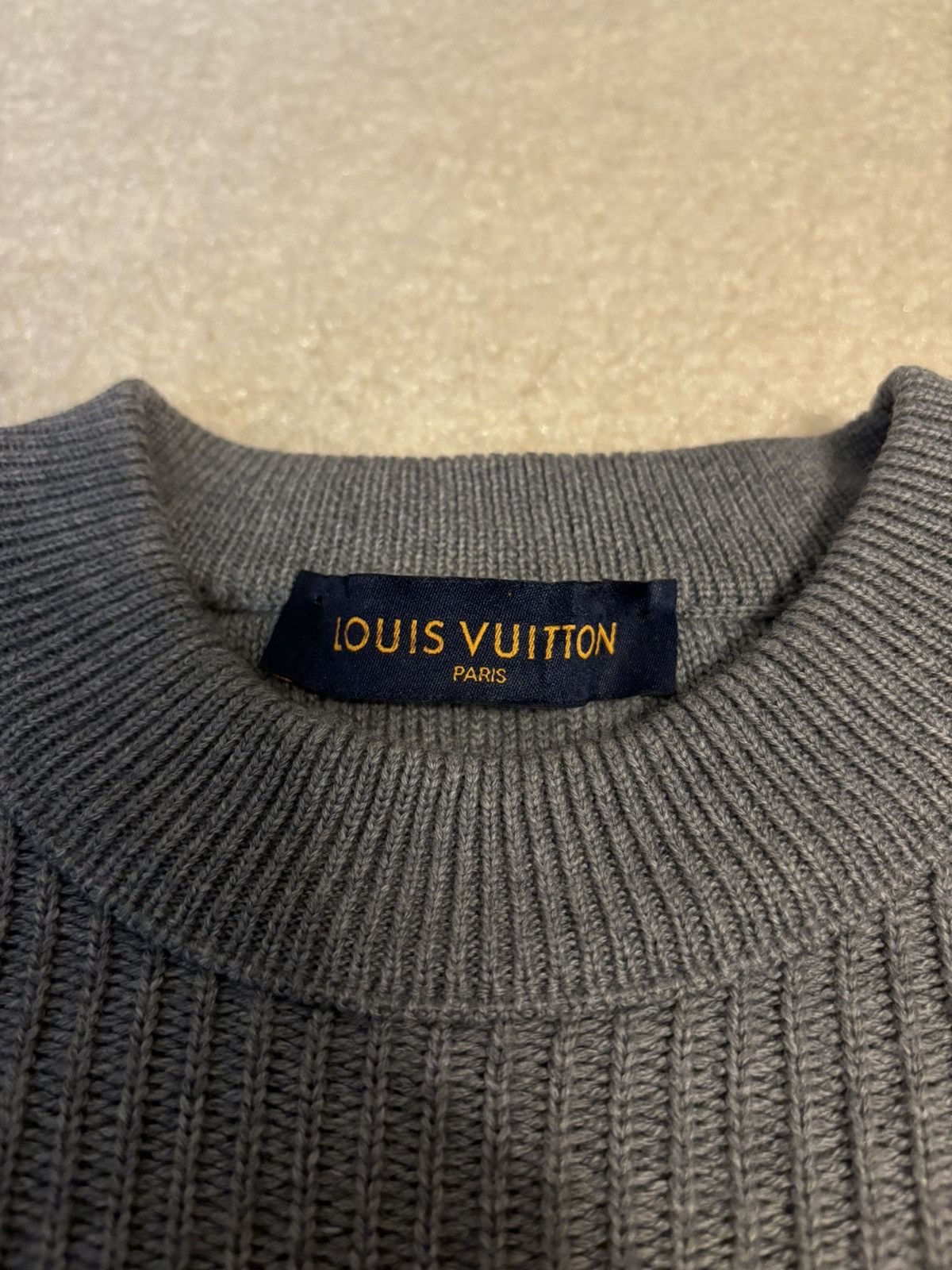 Louis Vuitton Louis Vuitton LV Knit Earth Logo Pattern Crewneck Sweater Size US L / EU 52-54 / 3 - 6 Thumbnail