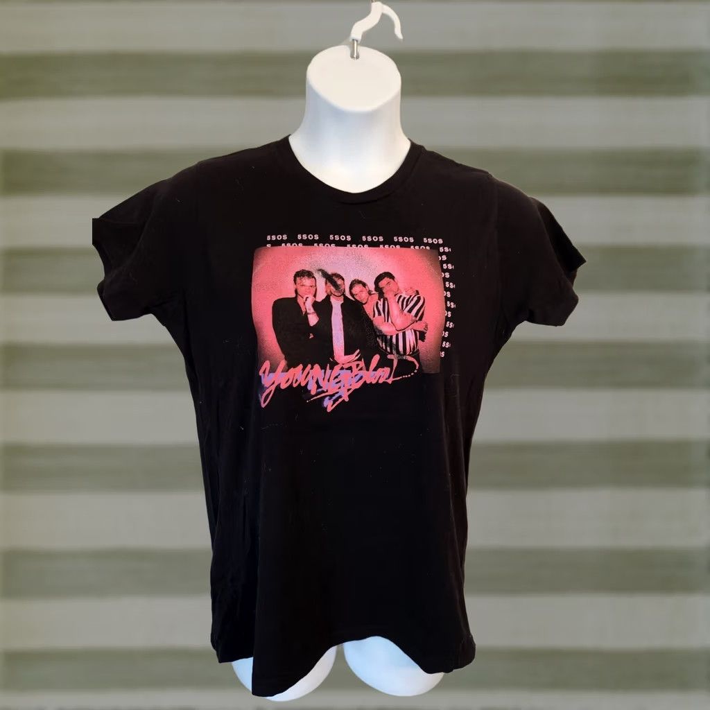 Bravado VINTAGE 5 SECONDS OF SUMMER YOUNG BLOOD T SHIRT Concert 5SOS Women Girls JUNIORS XXL Size XXL / US 16-18 / IT 52-54 - 1 Preview