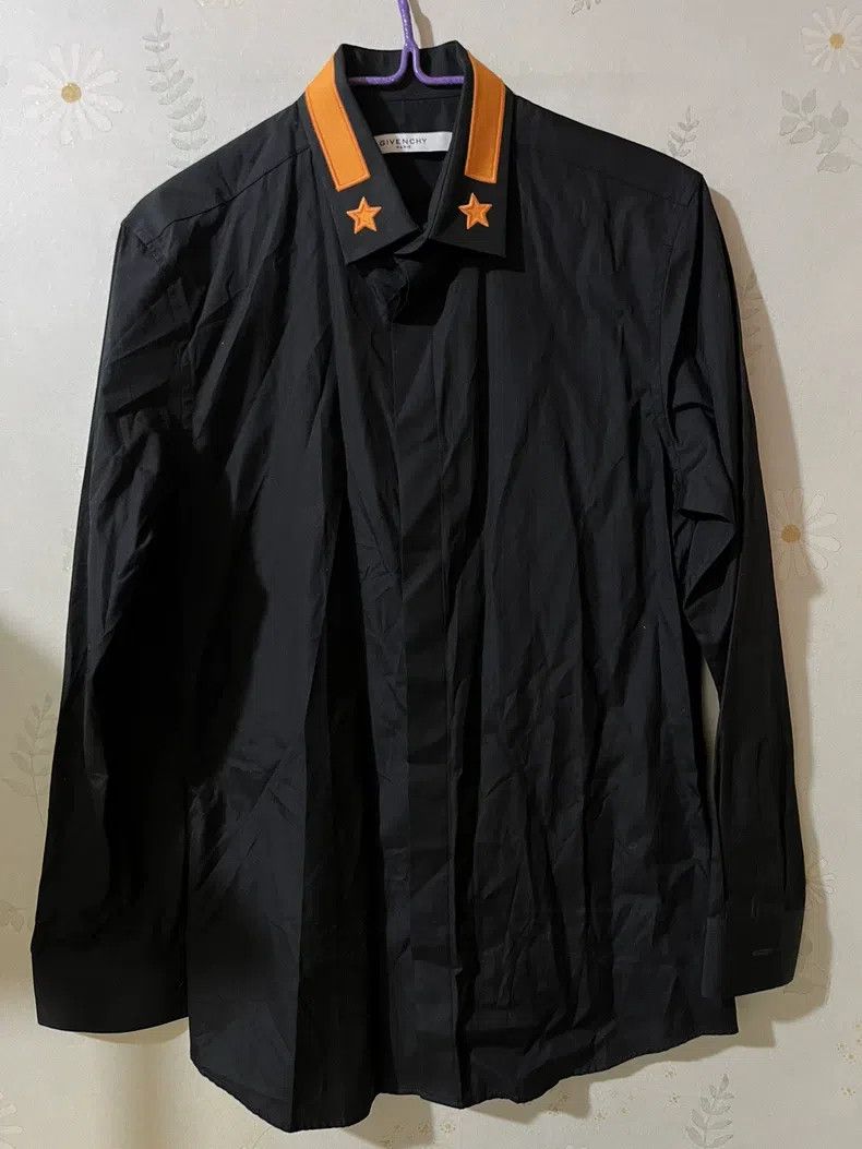 Givenchy Givenchy size F Classic Black Star Pattern Shirt Size US S / EU 44-46 / 1 - 2 Thumbnail