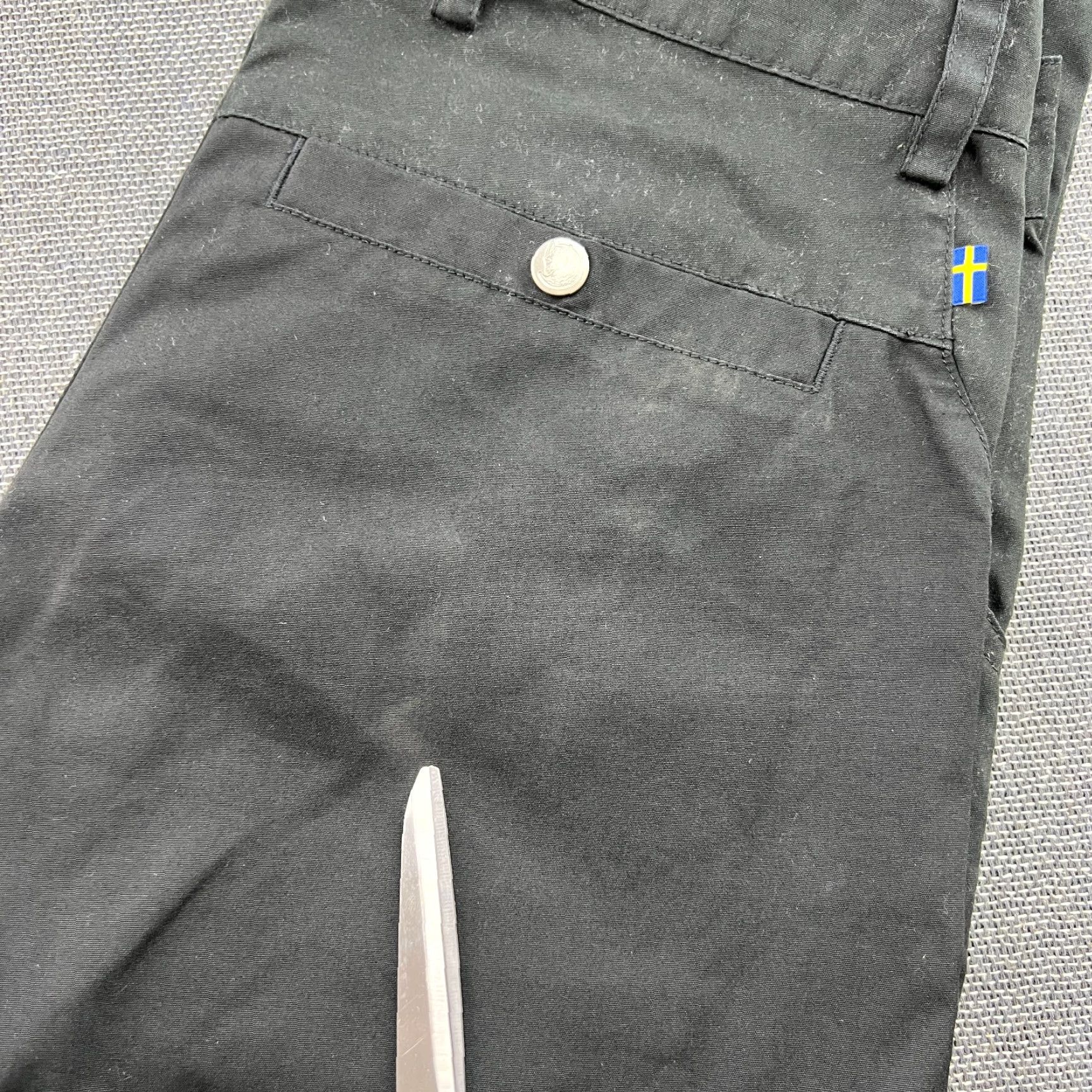 Vintage Fjällräven Niis Trousers Mens Pants 46 Black G-1000 Outdoor Hiking Track Pants Mens 46 Black Size US 30 / EU 46 - 3 Thumbnail
