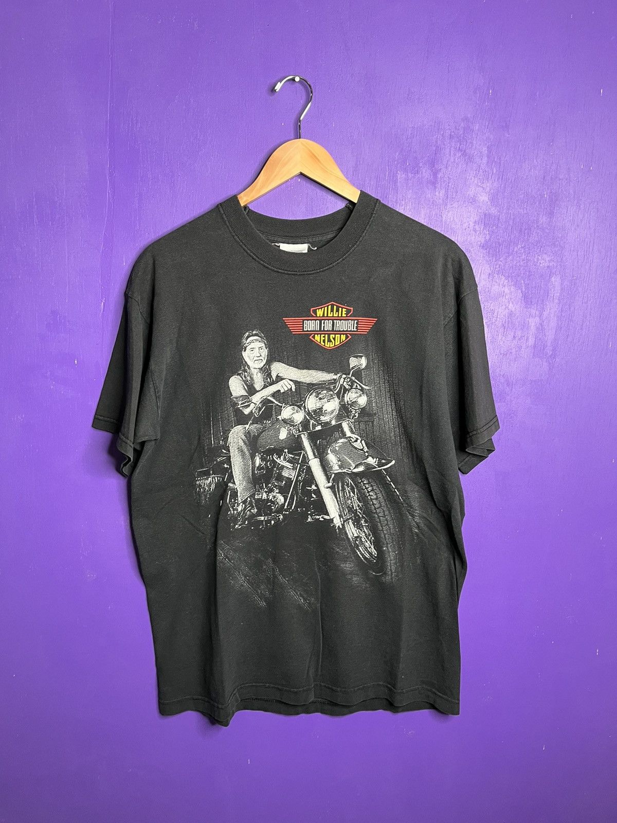 image of Made In USA x Tour Tee Vintage 90's Willie Nelson Born For Trouble Tour T-Shirt in Black (Size Larg