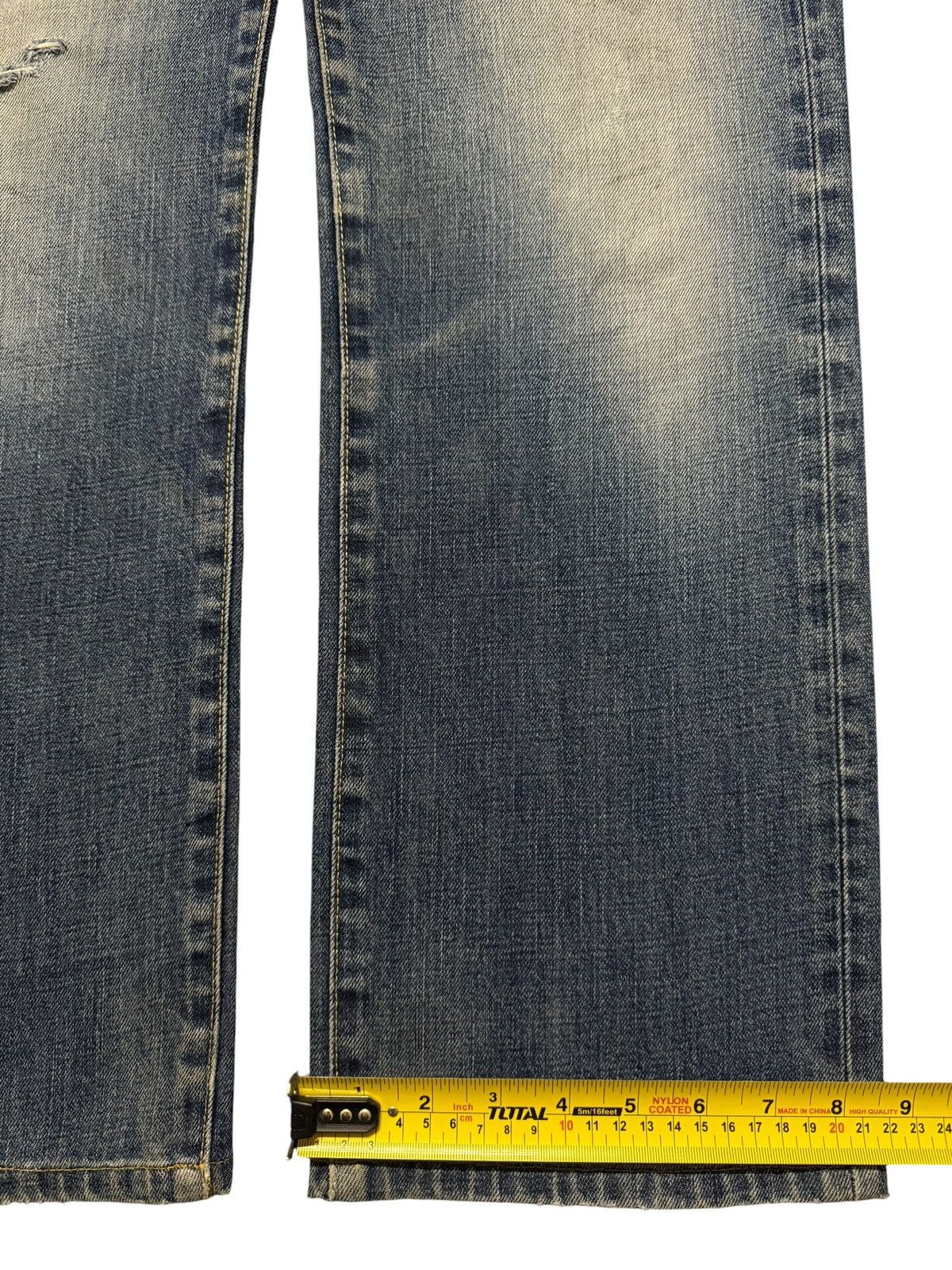 Uniqlo Vintage Y2K Japan Uniqlo Blue Faded Wash Distress Wide Leg Size US 30 / EU 46 - 13 Thumbnail