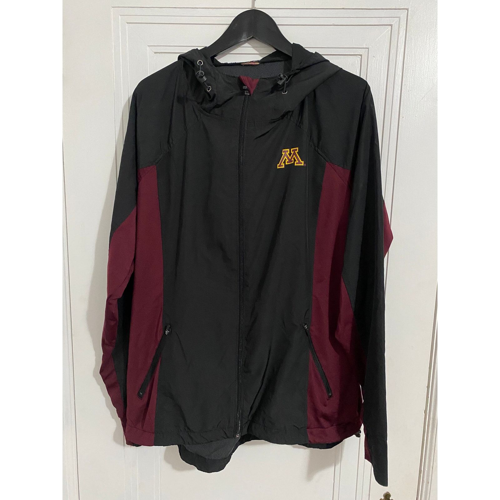 NCAA Minnesota Golden Gophers Women's Full-Zip Windbreaker Sz XL Size XL / US 12-14 / IT 48-50 - 1 Thumbnail