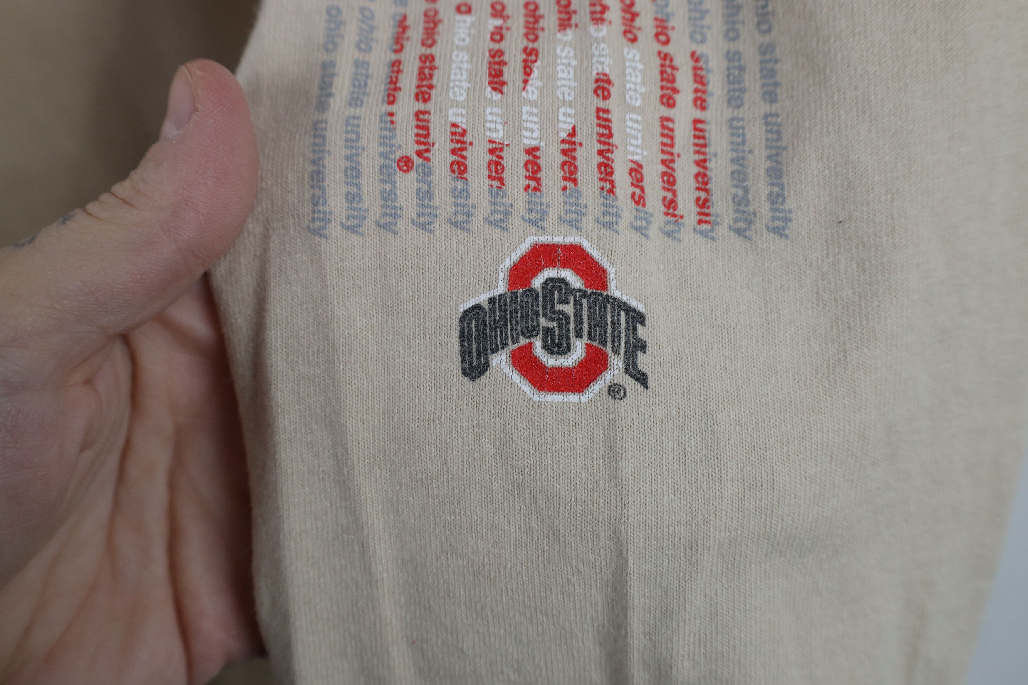 Vintage Vintage 90s Ohio State University Long Sleeve T-Shirt Beige Size US L / EU 52-54 / 3 - 5 Thumbnail