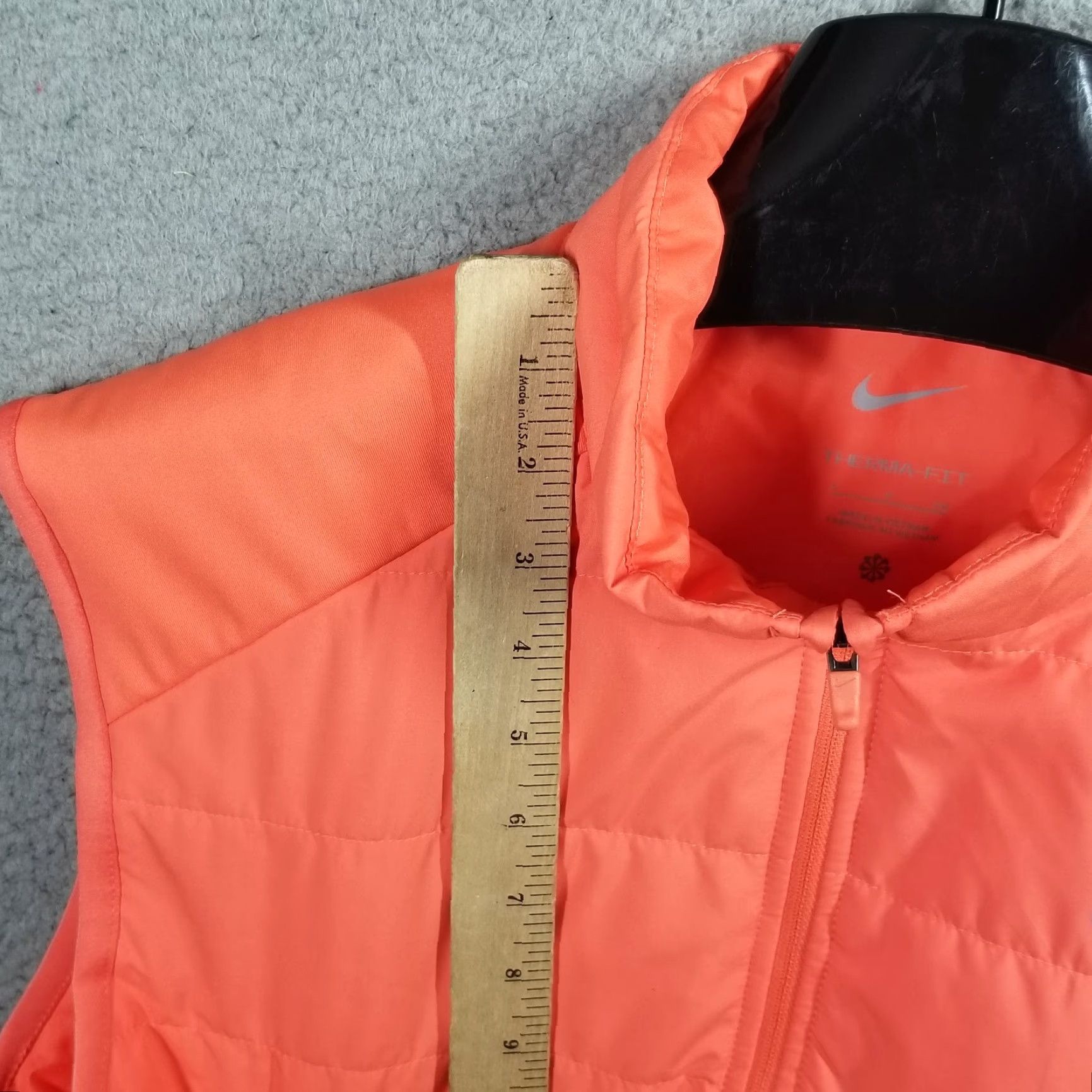 Nike Nike Women’s S Therma-FIT Swift Full-Zip Running Vest Wild Mango FB7537-643 NEW Size S / US 4 / IT 40 - 6 Thumbnail