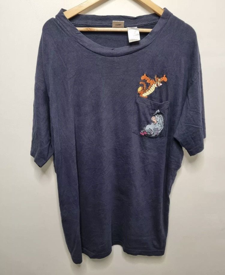 Popular RARE vintage disney embroidered tee