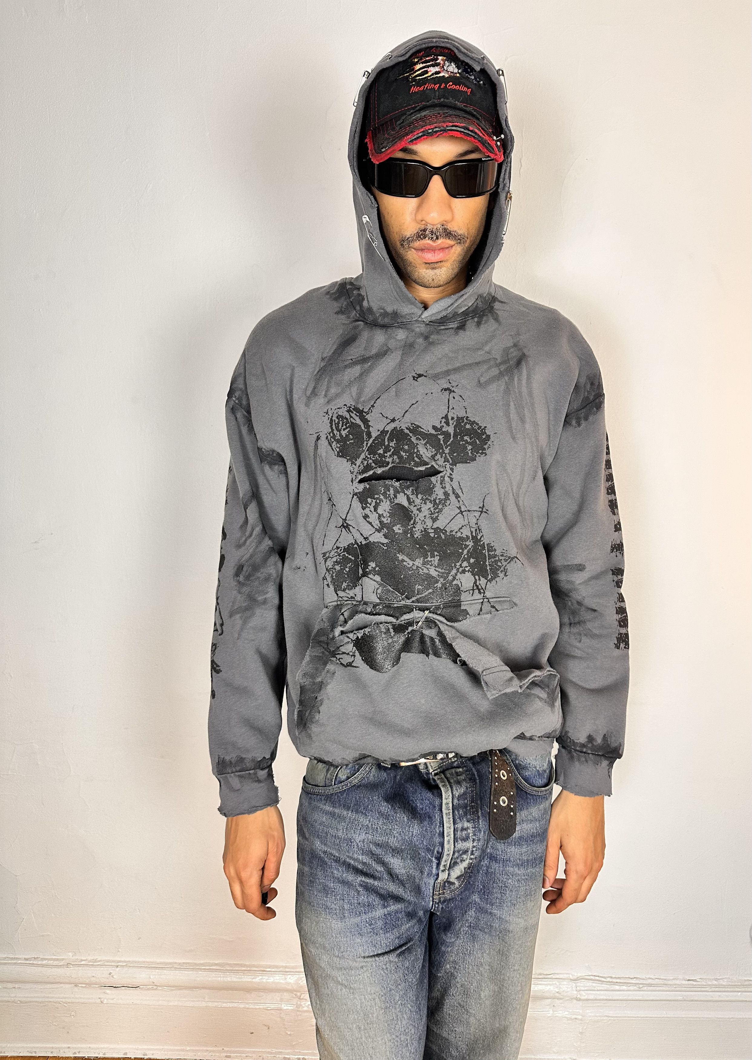 Vintage ASTROBOI* Psycho Teddy Barbed Wire Grey Grunge Hoodie - XL Size US XL / EU 56 / 4 - 5 Thumbnail