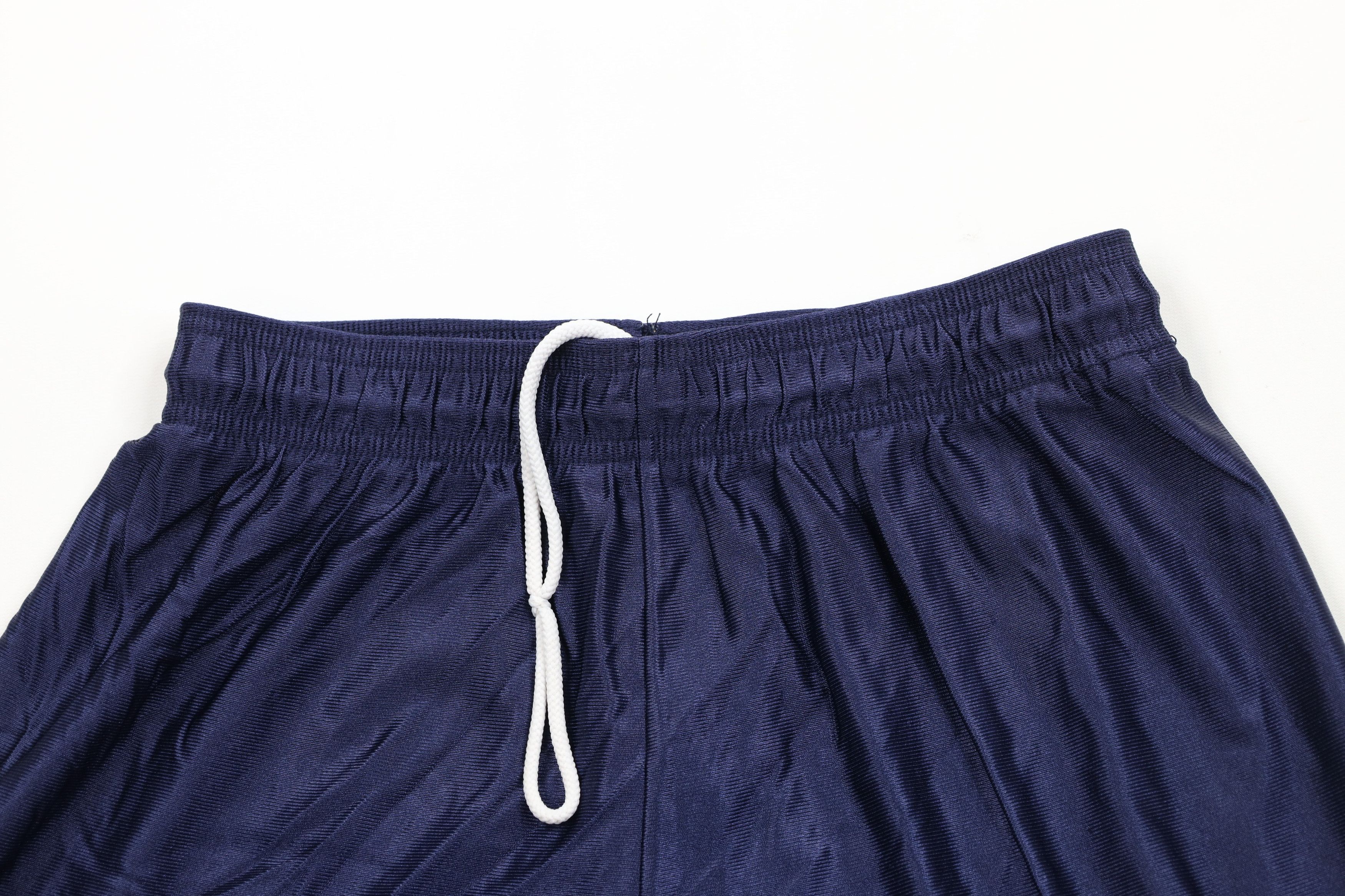 Vintage Vintage 90s Wilson Nylon Basketball Shorts Navy Blue USA Size US 34 / EU 50 - 2 Thumbnail