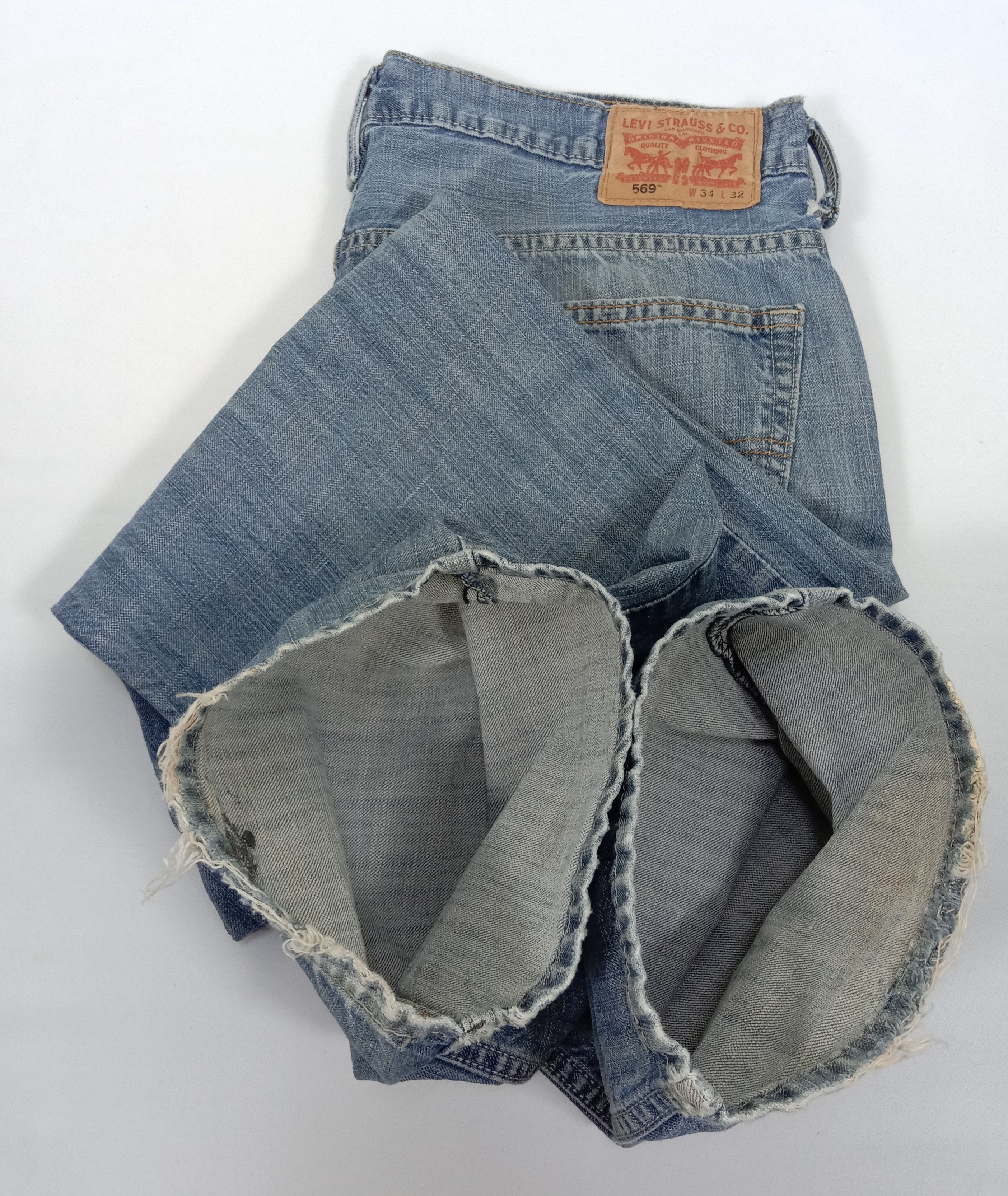 Levi's Vintage Levi's 569 Jeans Relaxed Fit Denim Size US 34 / EU 50 - 15 Thumbnail