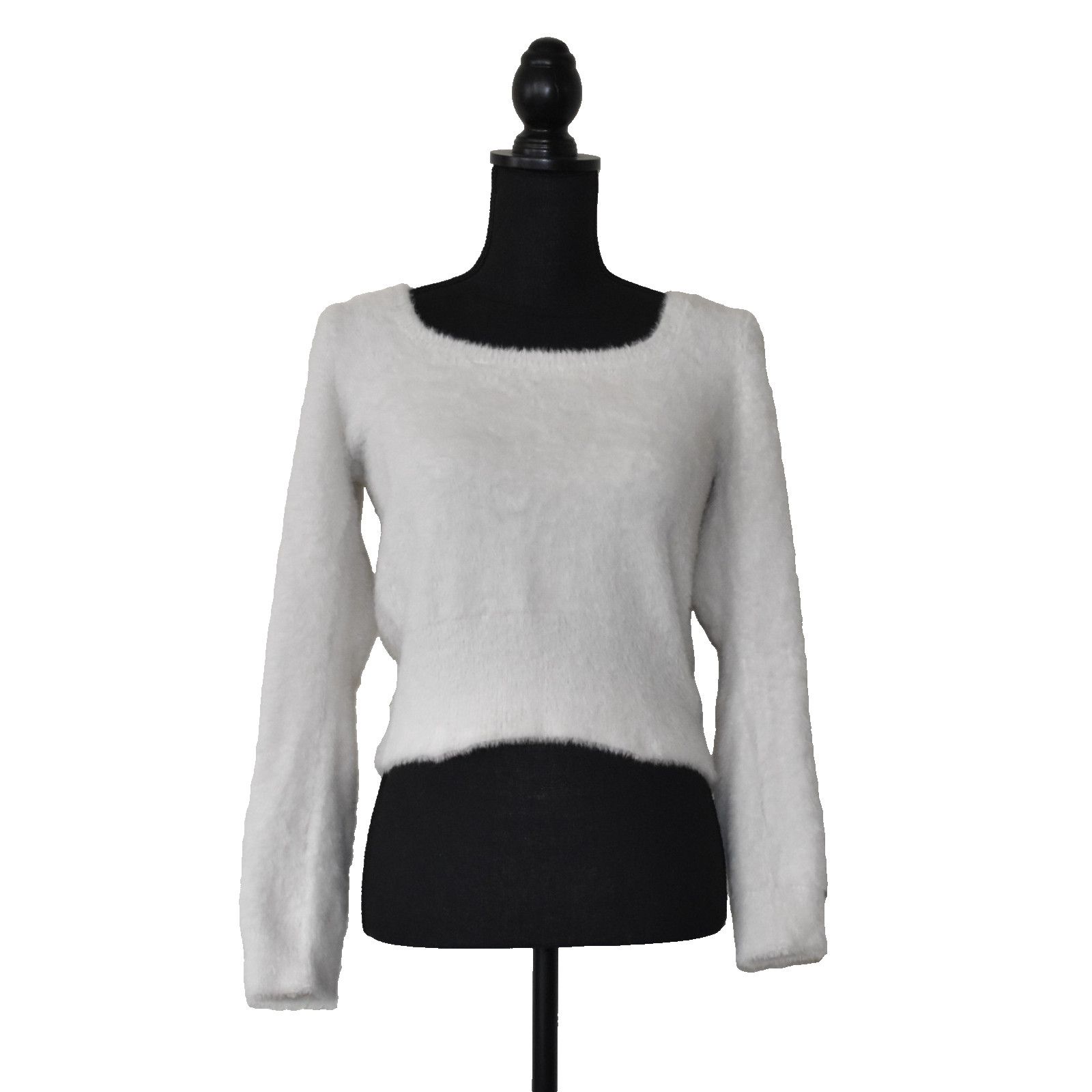 ASTR The Label ASTR THE LABEL Square Neck Fuzzy White Cropped Sweater Sz M Size M / US 6-8 / IT 42-44 - 2 Thumbnail