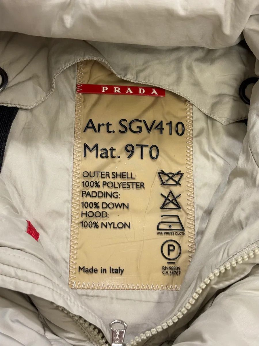Prada 2000s Prada Beige Down Nylon Quilted Puffer Vest Size US M / EU 48-50 / 2 - 9 Thumbnail