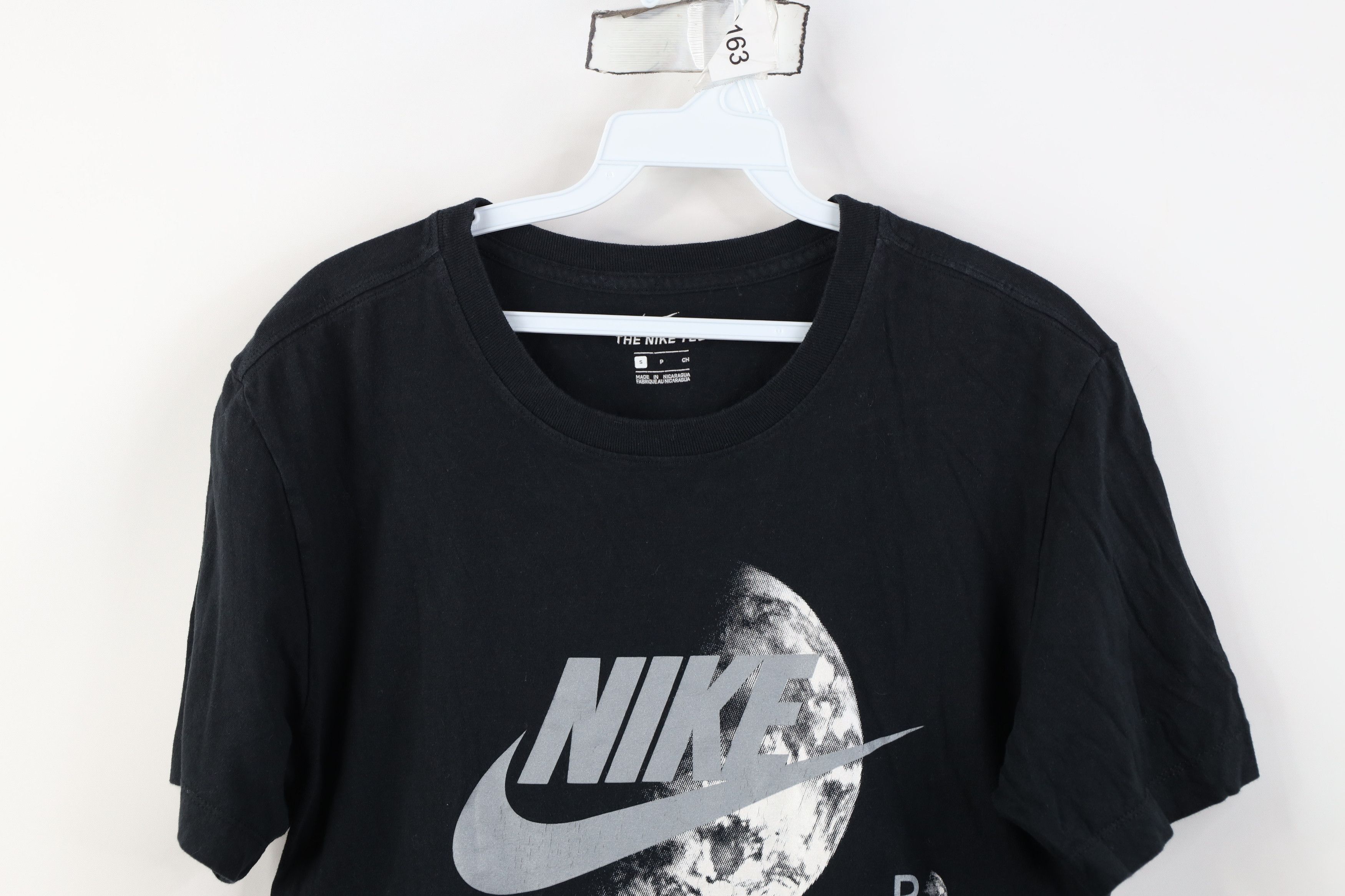 Nike Vintage Y2K Nike Air Spell Out Big Swoosh Moon Space T-Shirt Size US S / EU 44-46 / 1 - 2 Thumbnail