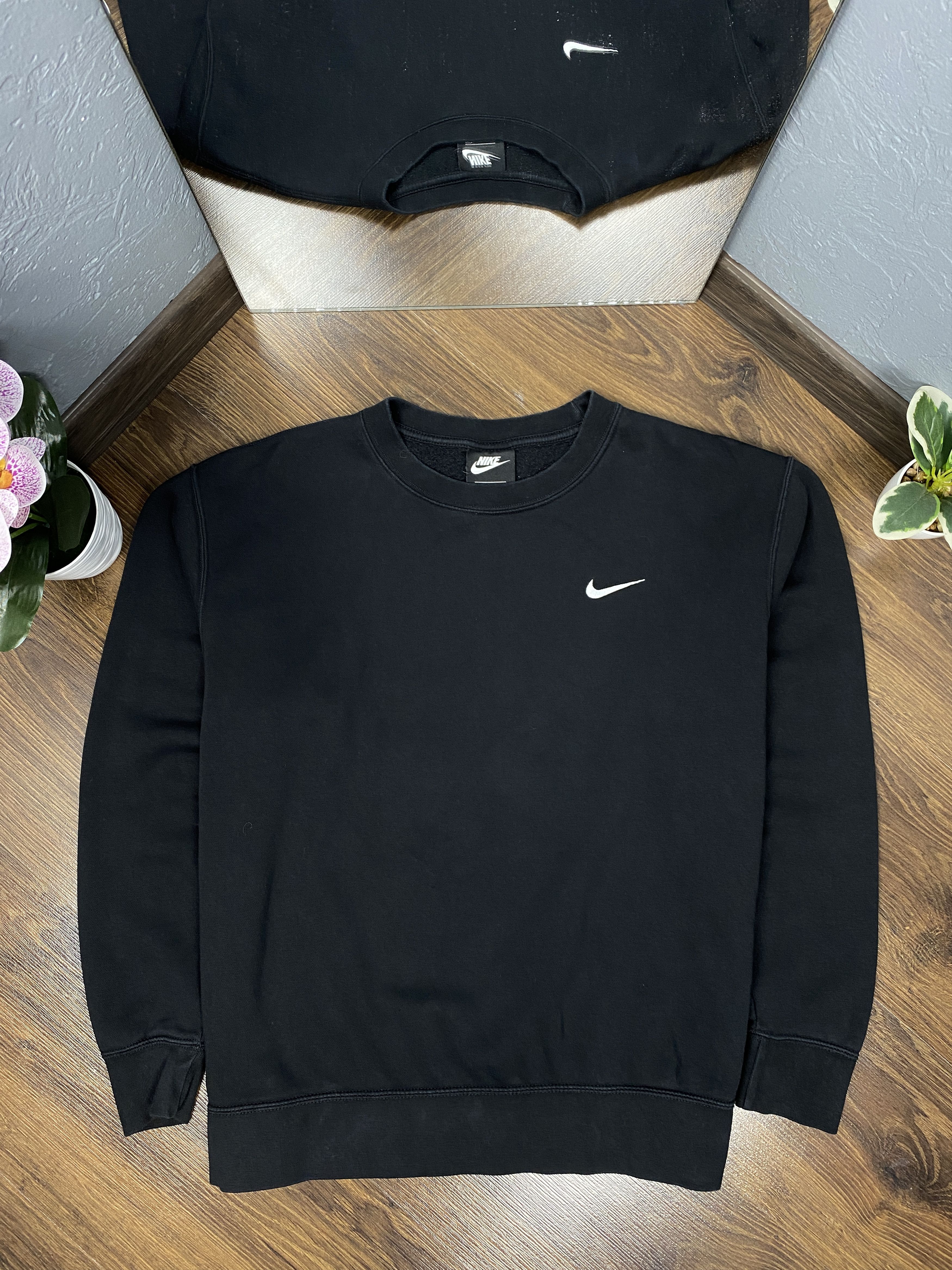 Nike Nike Mens Mini Swoosh Crew Neck Sweatshirt Size US L / EU 52-54 / 3 - 1 Thumbnail