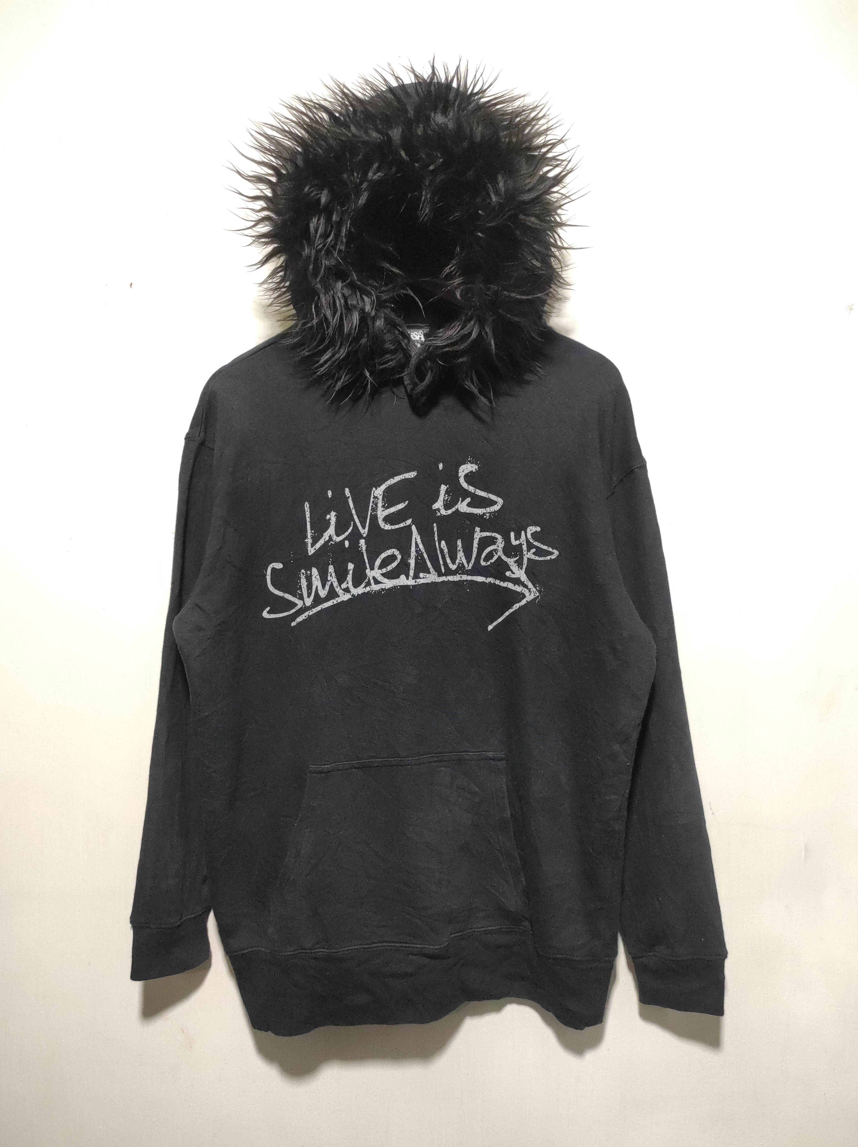 Band Tees Lisa Live is Smile Always Mega Speaker Singer fur hoodie Size US M / EU 48-50 / 2 - 3 Thumbnail
