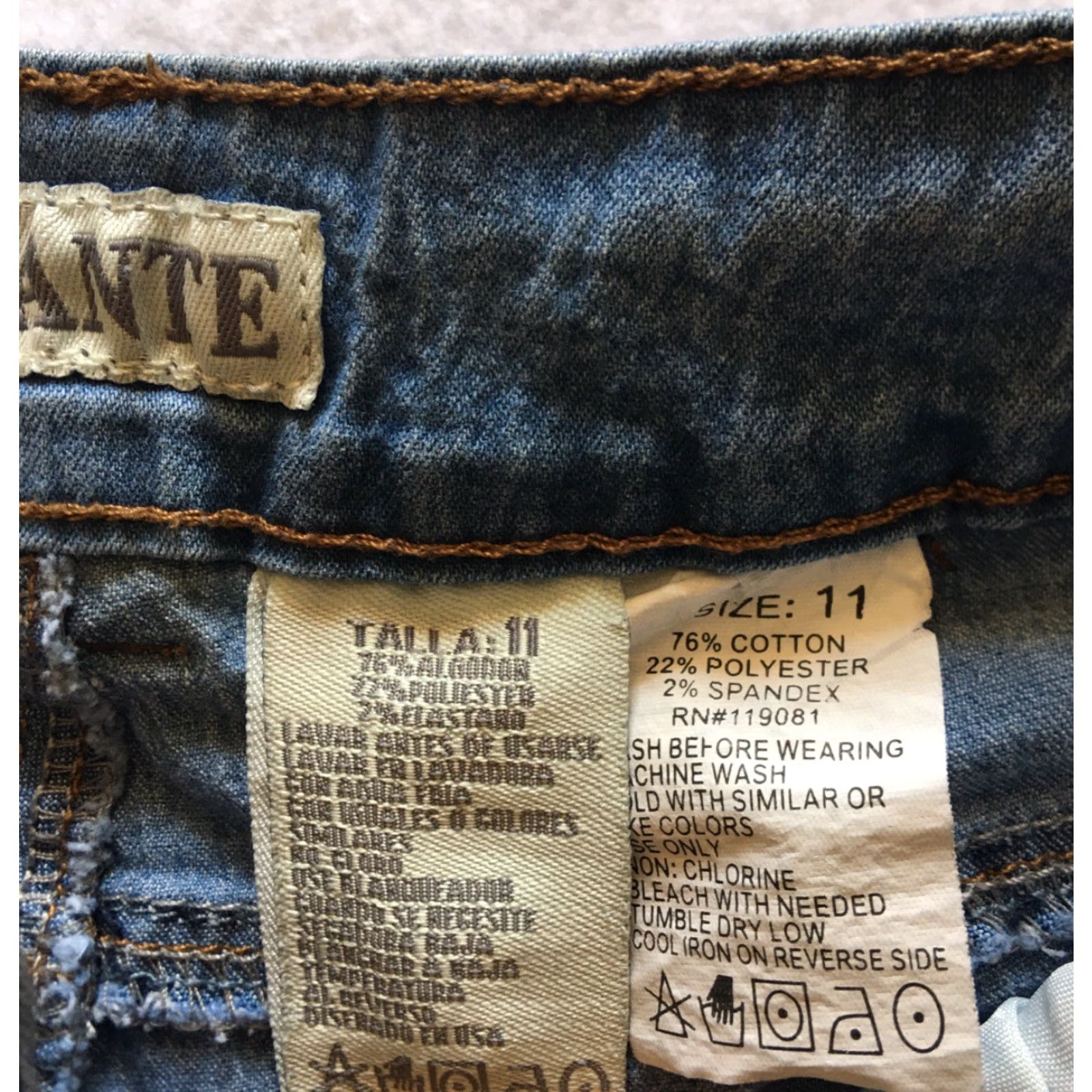 Vintage Diamante Jeans Shorts Bermuda Women’s Size 11 Distressed Blue /B7 Size 32" / US 10 / IT 46 - 4 Thumbnail