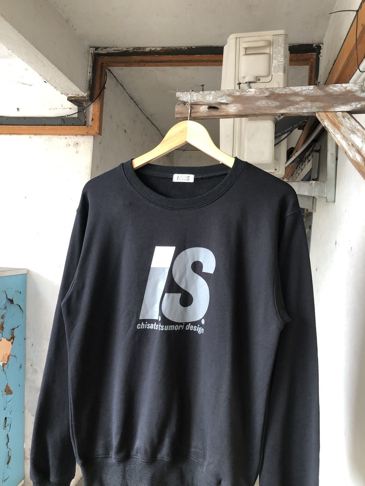 Issey Miyake Nice Piece❗️Issey Miyake Big Logo I.S Crewneck Sweatshirt Size US S / EU 44-46 / 1 - 4 Thumbnail