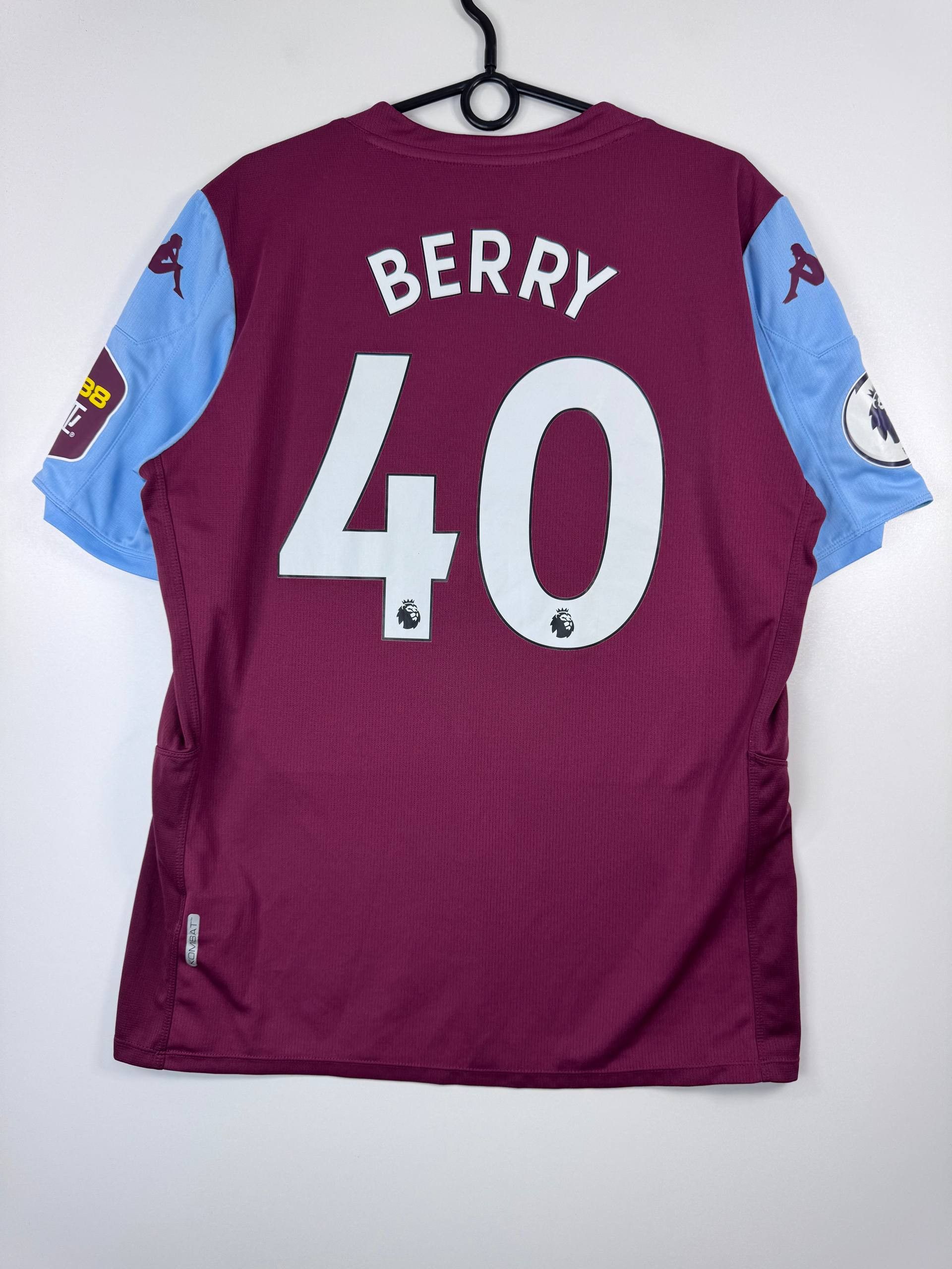 Kappa Aston Villa 2019 2020 Home Shirt Kappa Berry #40 Football XL Size US XL / EU 56 / 4 - 10 Thumbnail