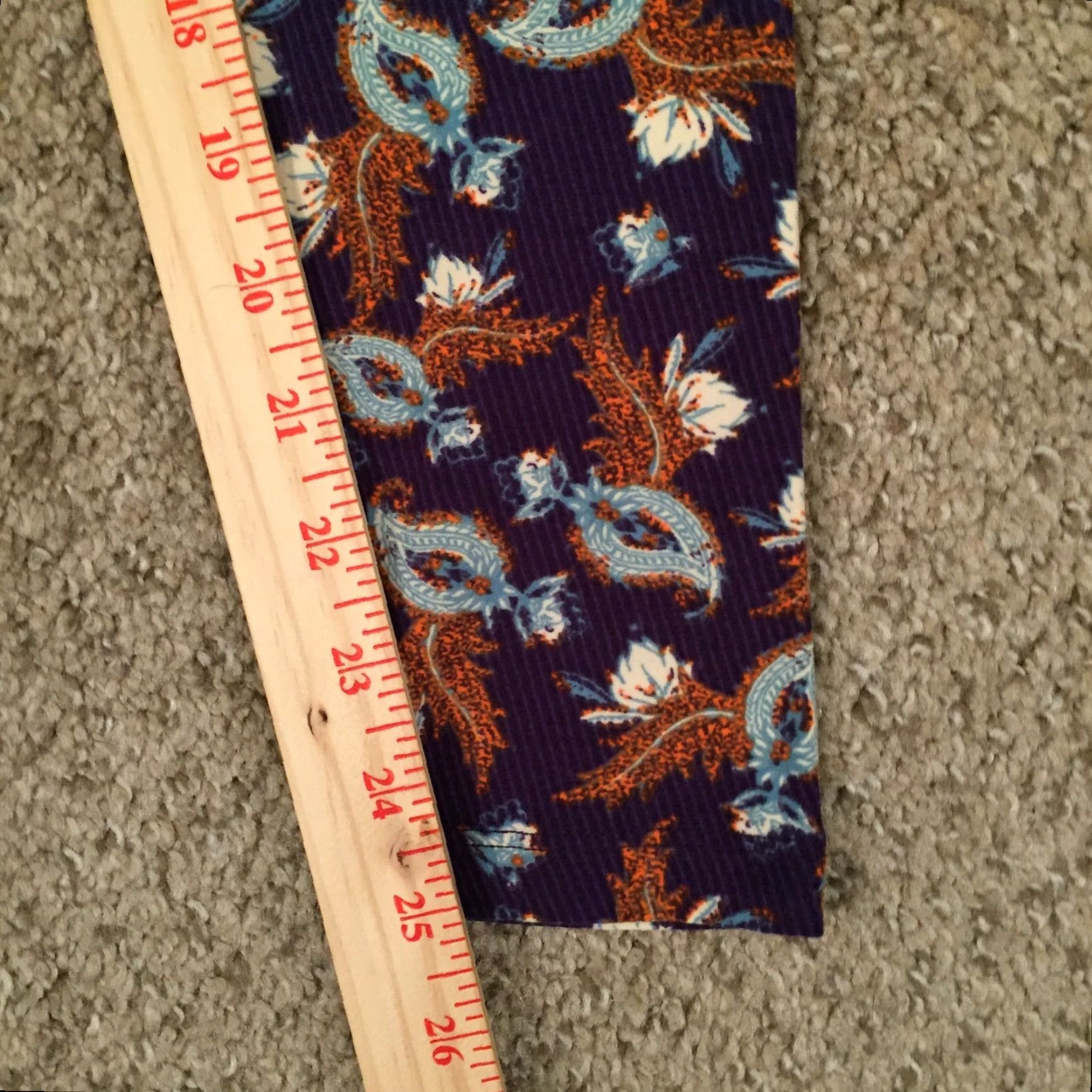 Vintage **LuLaRoe Purple One Size Floral Leggings** User: LuLaRoe Purple One Size Floral Leggings Size 42" / US 20 - 5 Thumbnail