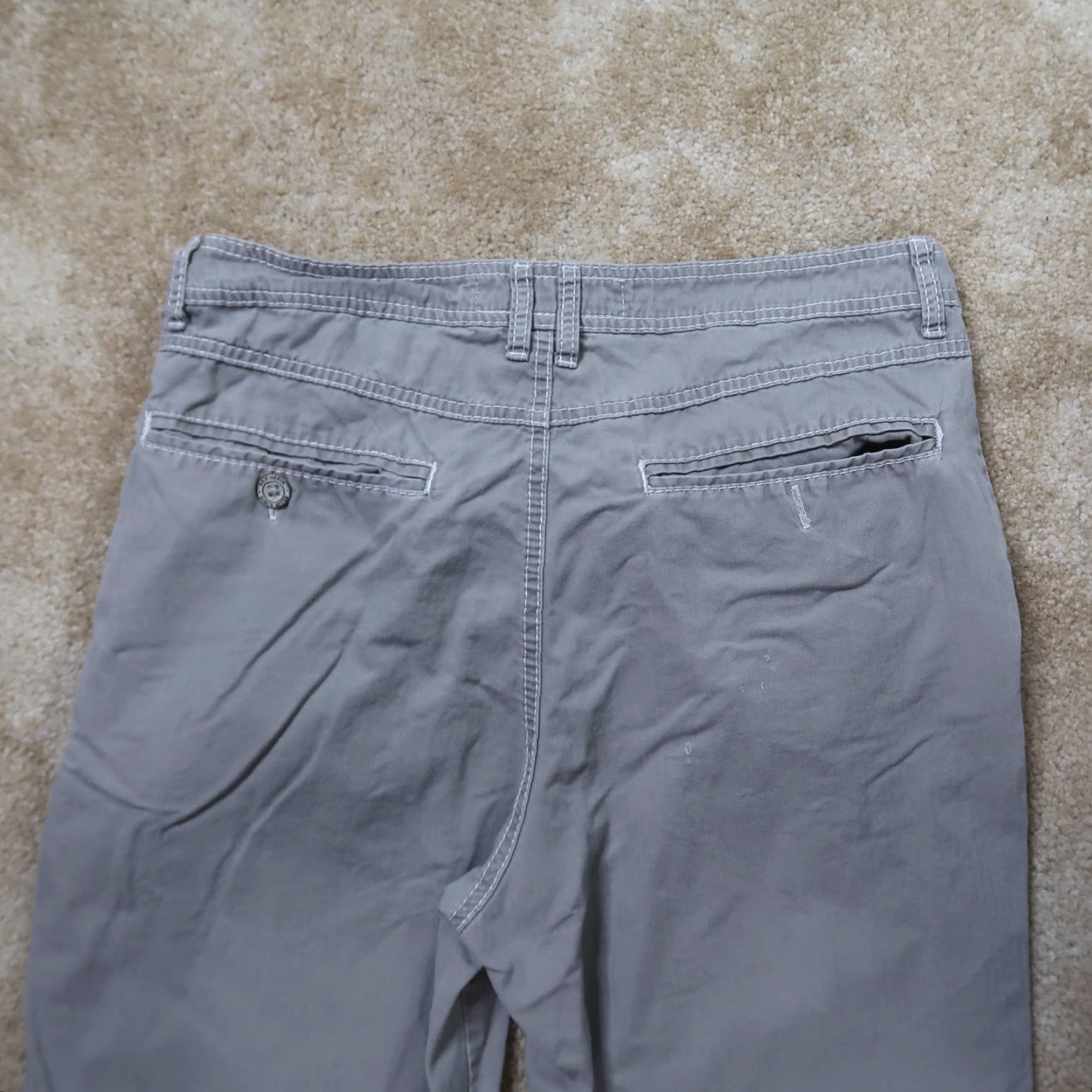 Vintage BKE Standard Fit Chino Shorts Men's 32 Gray 11" Inseam Flat Front Buckle Size US 32 / EU 48 - 4 Thumbnail