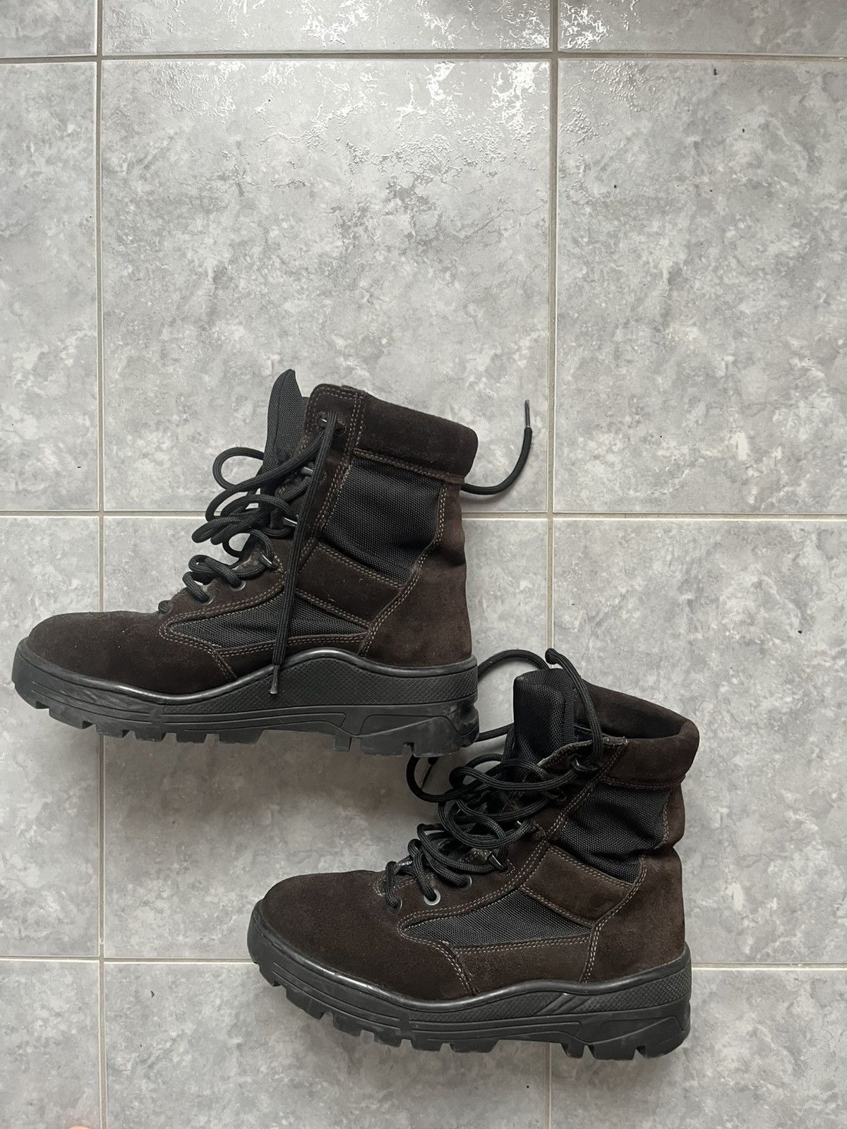 Yeezy yeezy season 4 military boot Size US 10 / EU 43 - 5 Thumbnail