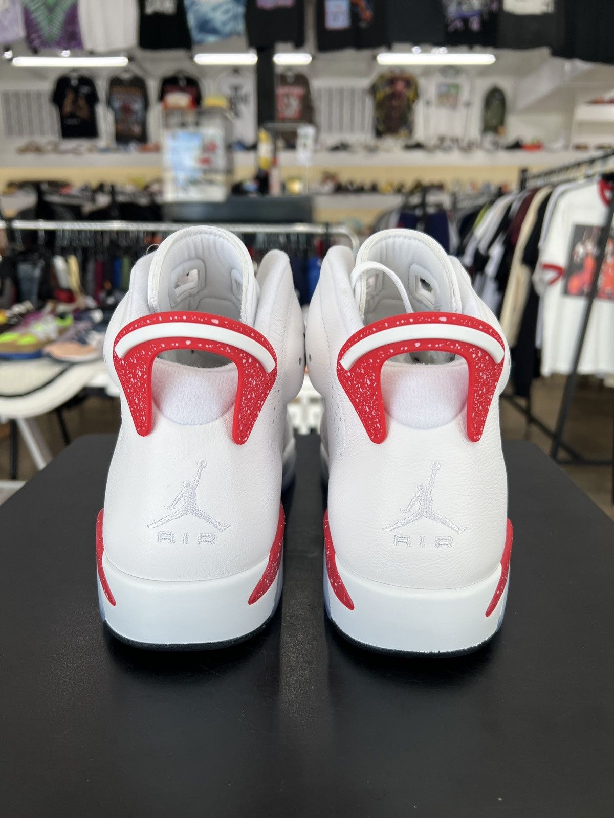 Jordan Brand Air Jordan 6 Red Oreo Sz. 10.5 (2022) Size US 10.5 / EU 43-44 - 5 Thumbnail