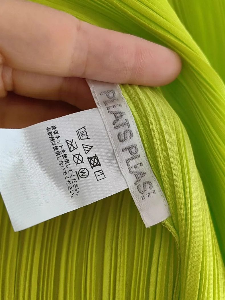 Issey Miyake Issey Miyake size:3 A light green pleated cardigan Size S / US 4 / IT 40 - 4 Thumbnail