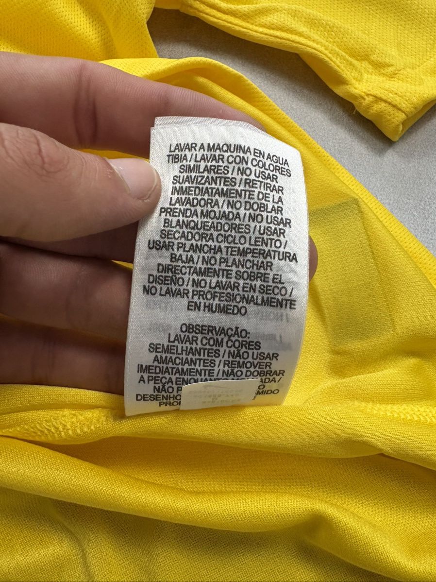 Nike Brazil Nike 2018 2019 Home Jersey World Cup Soccer Shirt Size US M / EU 48-50 / 2 - 14 Thumbnail
