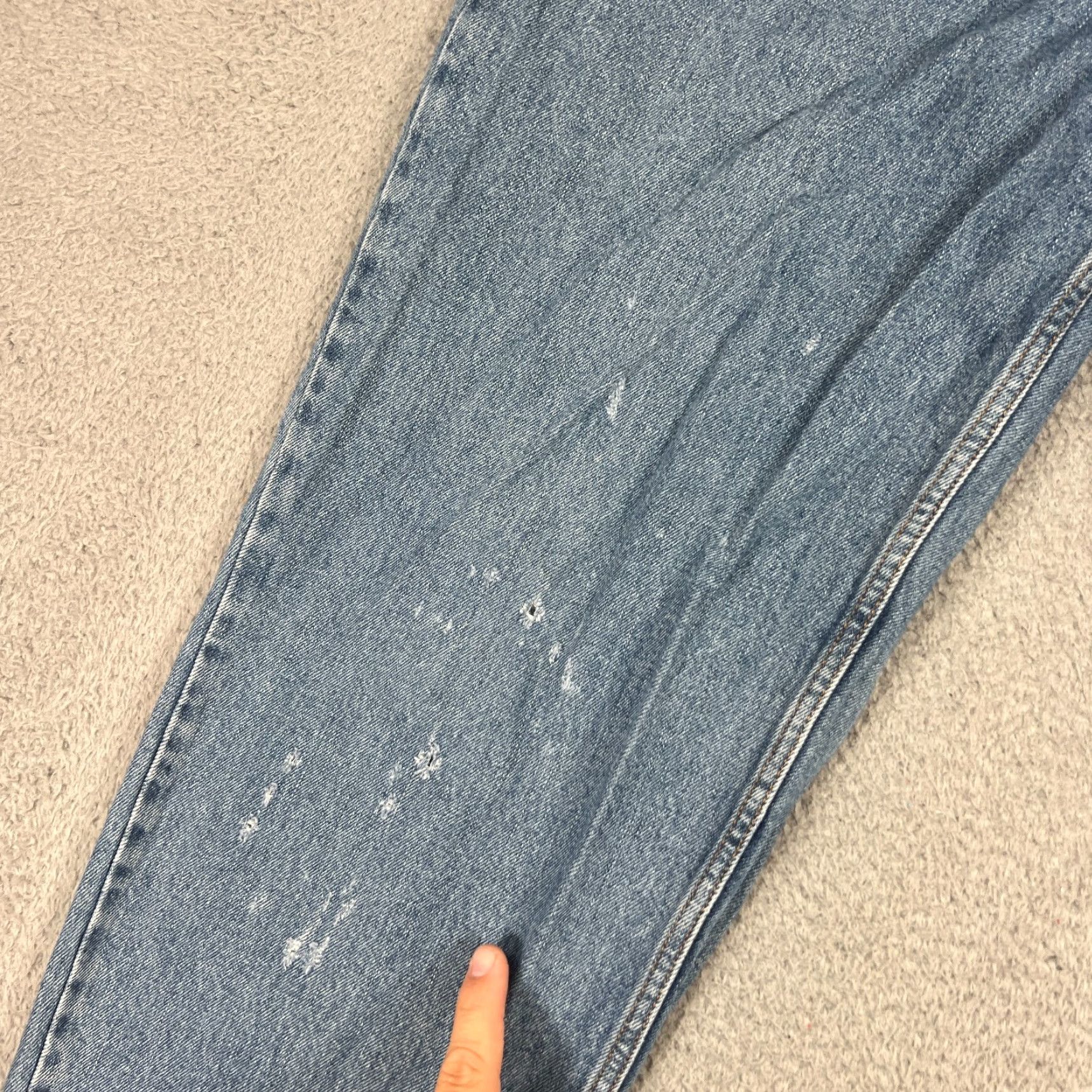Levi's VINTAGE Levi's 560 Jeans Mens 36x34 Tapered Light Wash Denim 90s Classic Size US 36 / EU 52 - 2 Thumbnail
