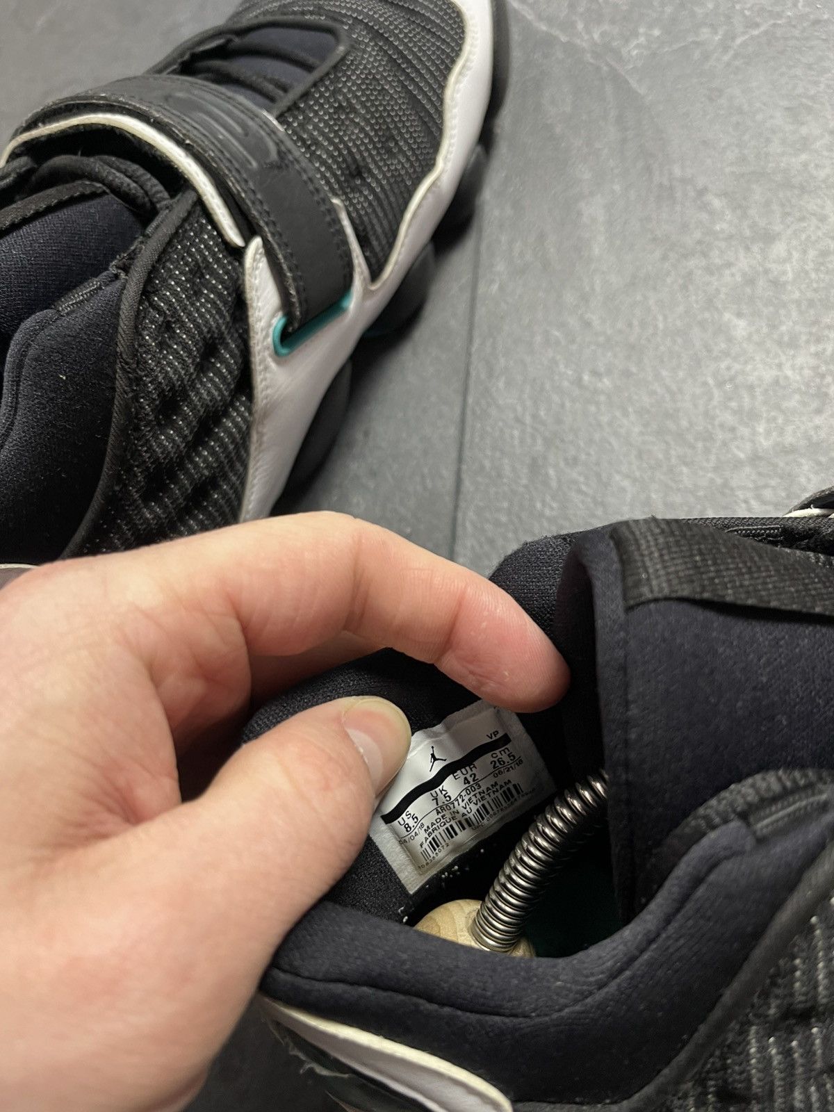 Streetwear Air Jordan Black Cat Retro Black Turbo Green White Size US 8.5 / EU 41-42 - 16 Thumbnail