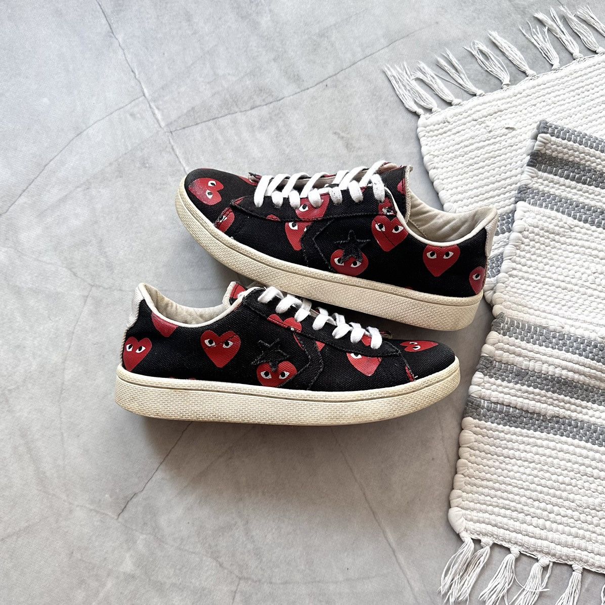 Comme des Garcons PLAY × Converse Vintage Converse x Comme Des Garcons Play CDG Pro Low Shoes Size US 7 / EU 40 - 2 Thumbnail
