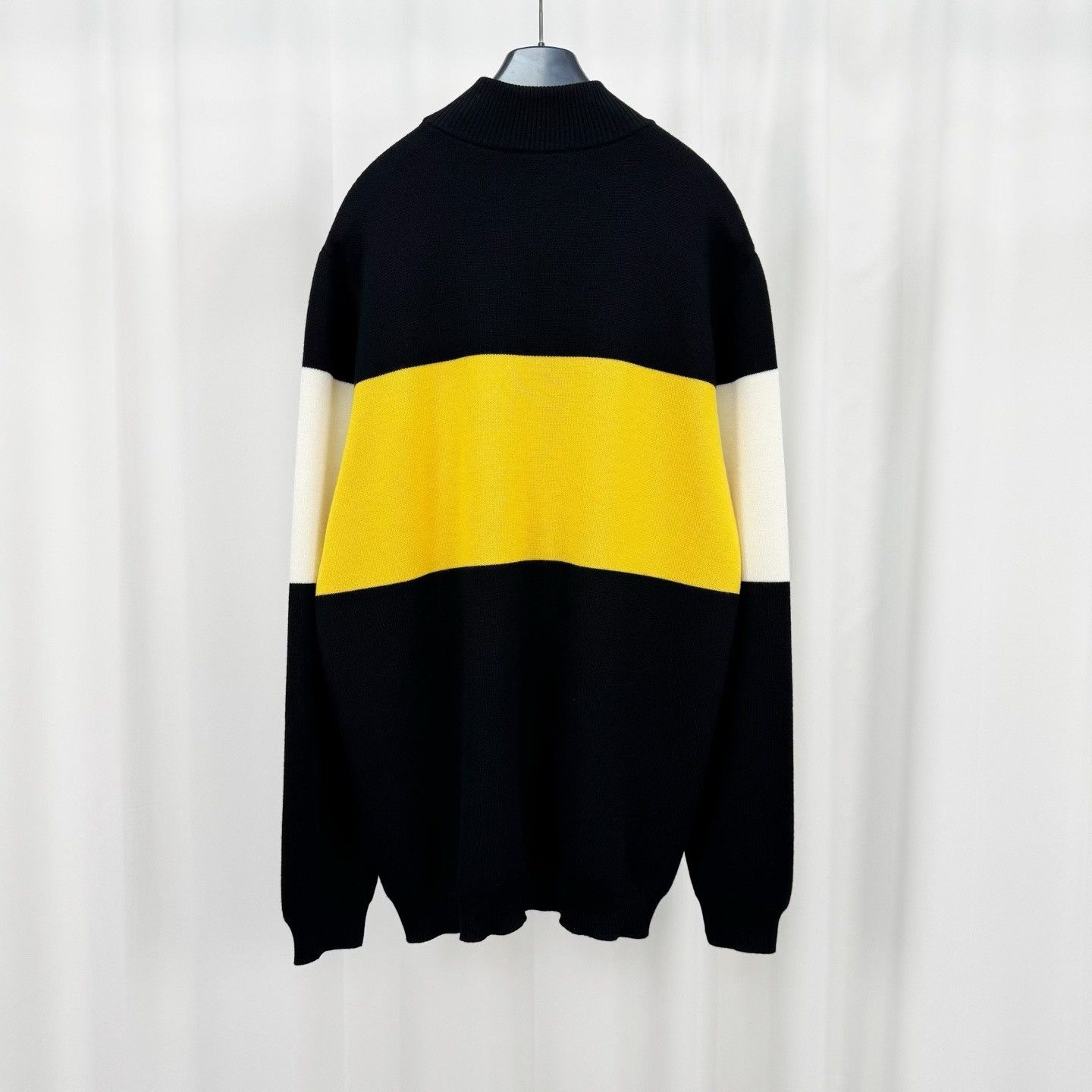Fendi Fendi Printed Letter Wool Knit Sweatshirt Size US XL / EU 56 / 4 - 2 Thumbnail