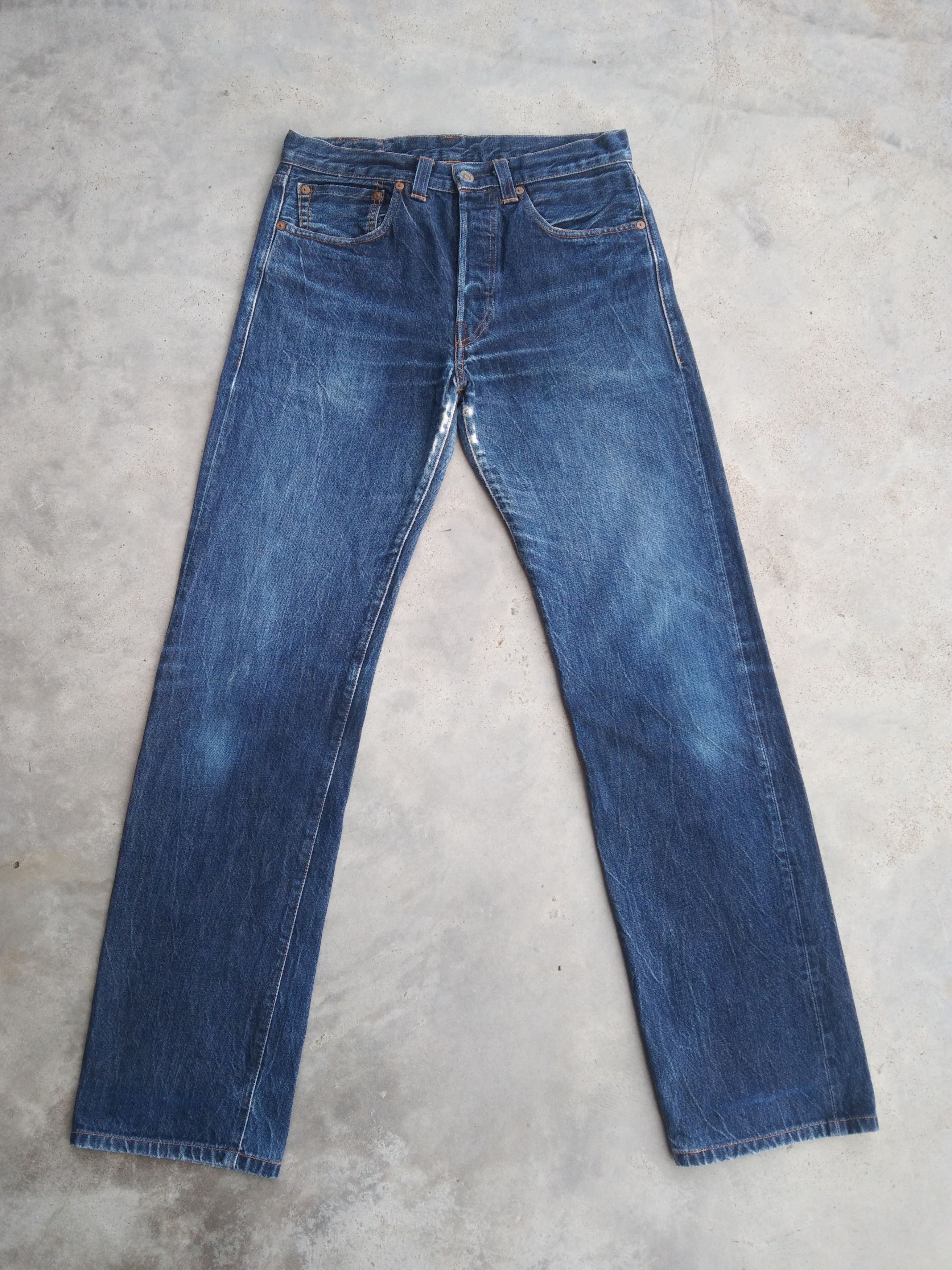 Levi's Vintage LVC Big E Levi's 501 XX selvedge Redline Jeans 30x31 Size US 30 / EU 46 - 1 Thumbnail