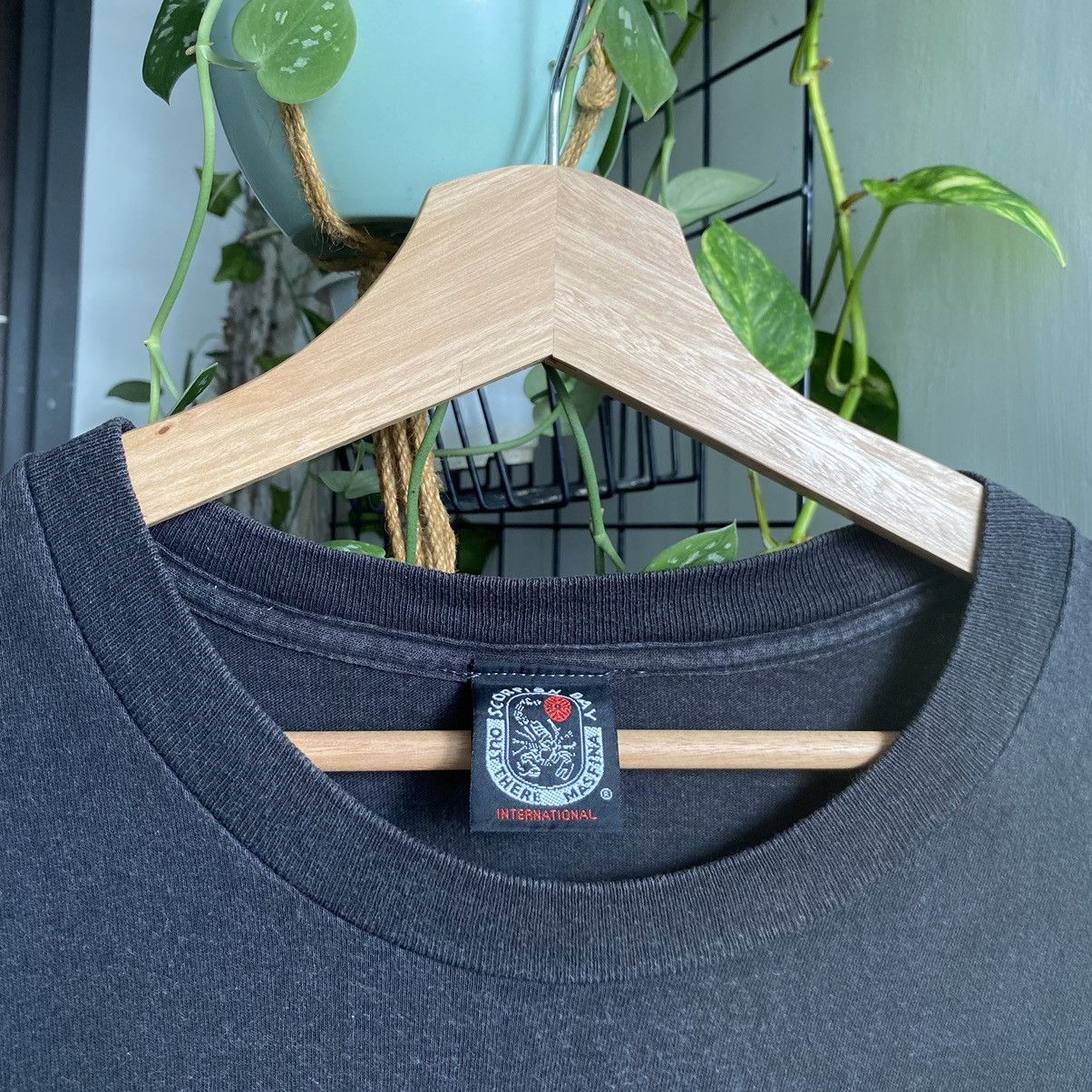 Vintage Thrashed Faded Vintage 90s Scorpion Bay Surfboard ERD GRUNGE Size US XL / EU 56 / 4 - 7 Thumbnail
