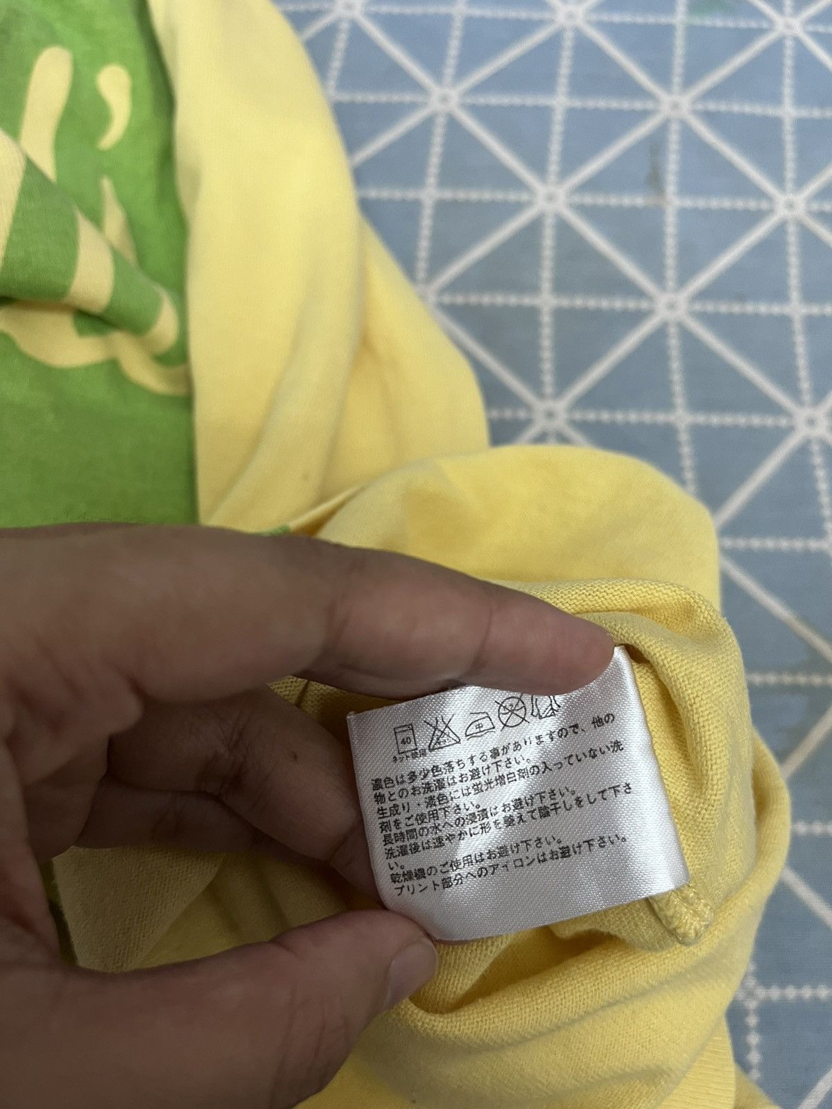 Andy Warhol × Uniqlo Andy Warhol Campbell Yellow Tee Size US XL / EU 56 / 4 - 9 Thumbnail