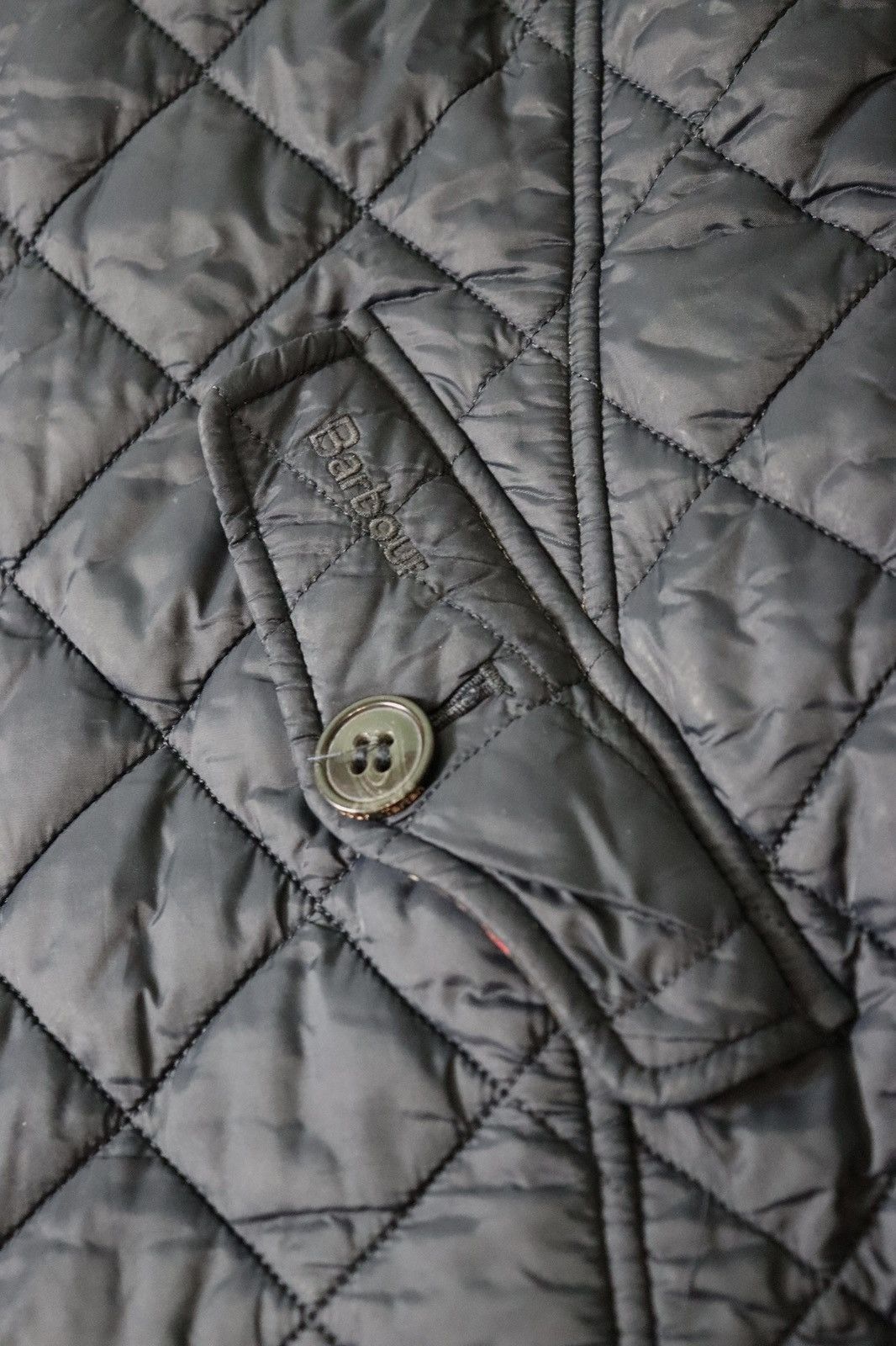 Barbour Barbour Classic Tartan Quilted Jacket Men’s M Navy Corduroy Size US M / EU 48-50 / 2 - 7 Thumbnail