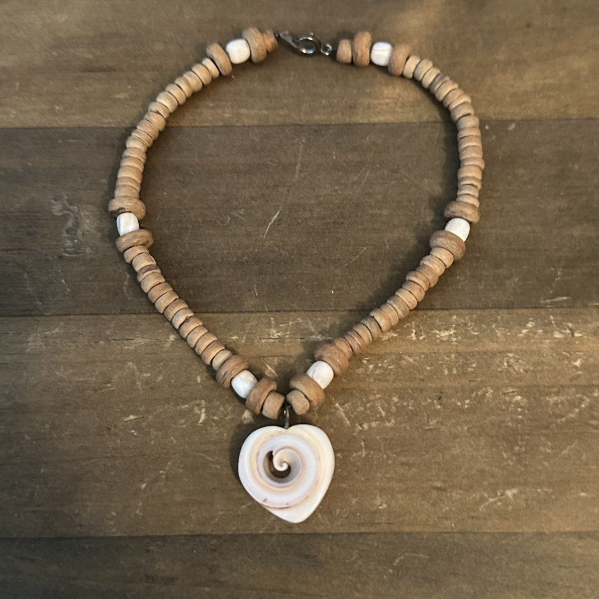 Vintage Vintage coconut shell bead shell heart pendant anklet Size ONE SIZE - 5 Thumbnail