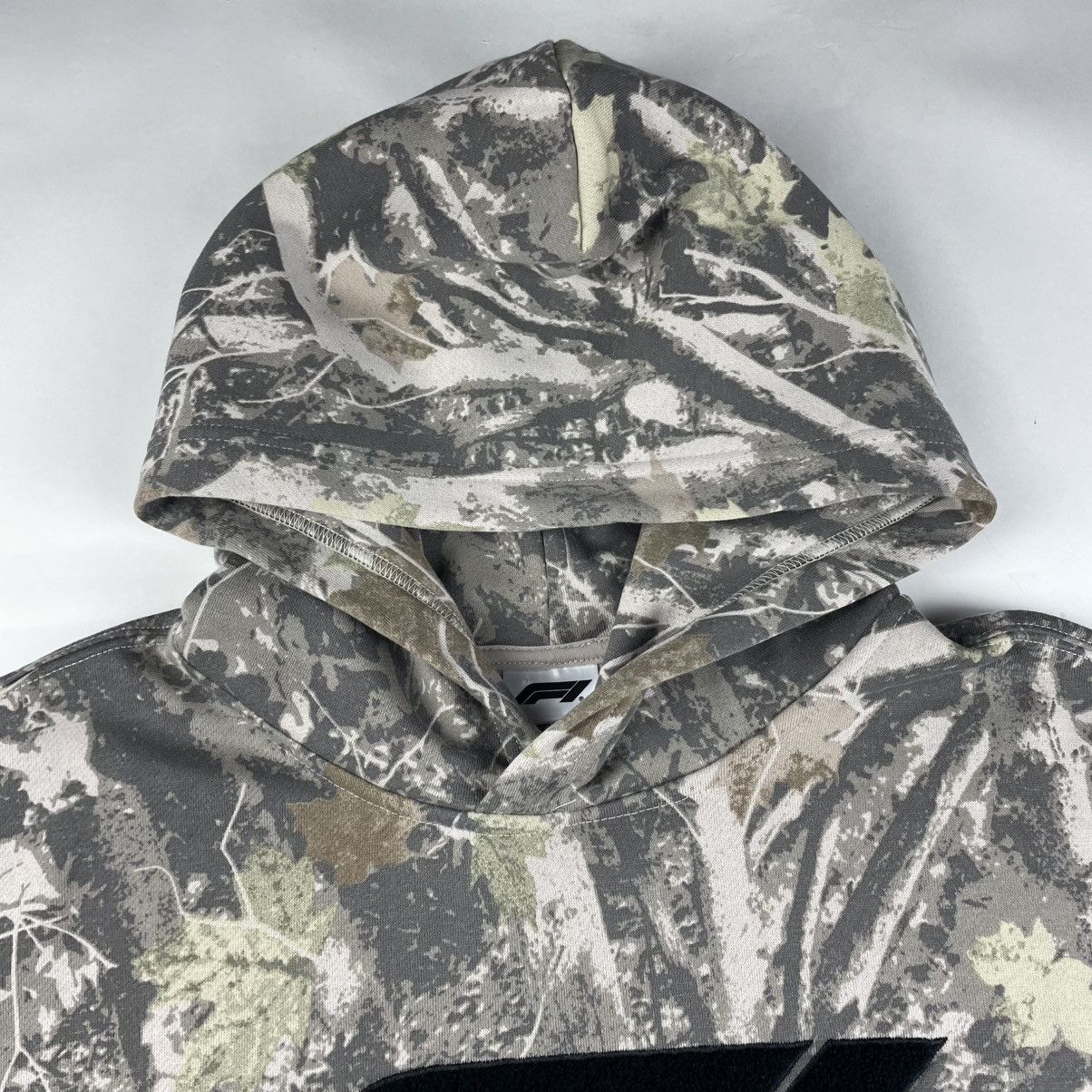 Formula 1 Formula 1 Hoodie Men Size XL Racing Sweater Camo Chenille Size US XL / EU 56 / 4 - 5 Thumbnail