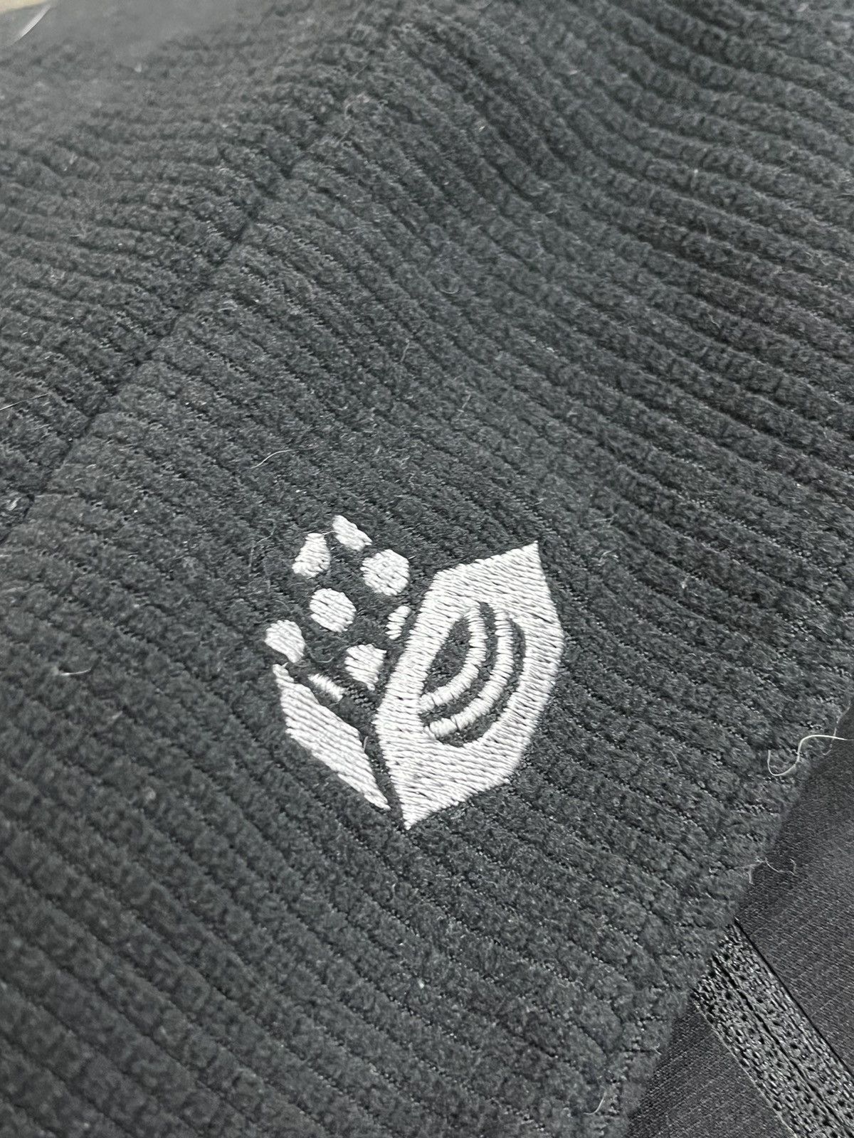 Mountain Hardwear Mountain hardware lightweight waffle knit fleece gorpcore Size US XL / EU 56 / 4 - 4 Thumbnail
